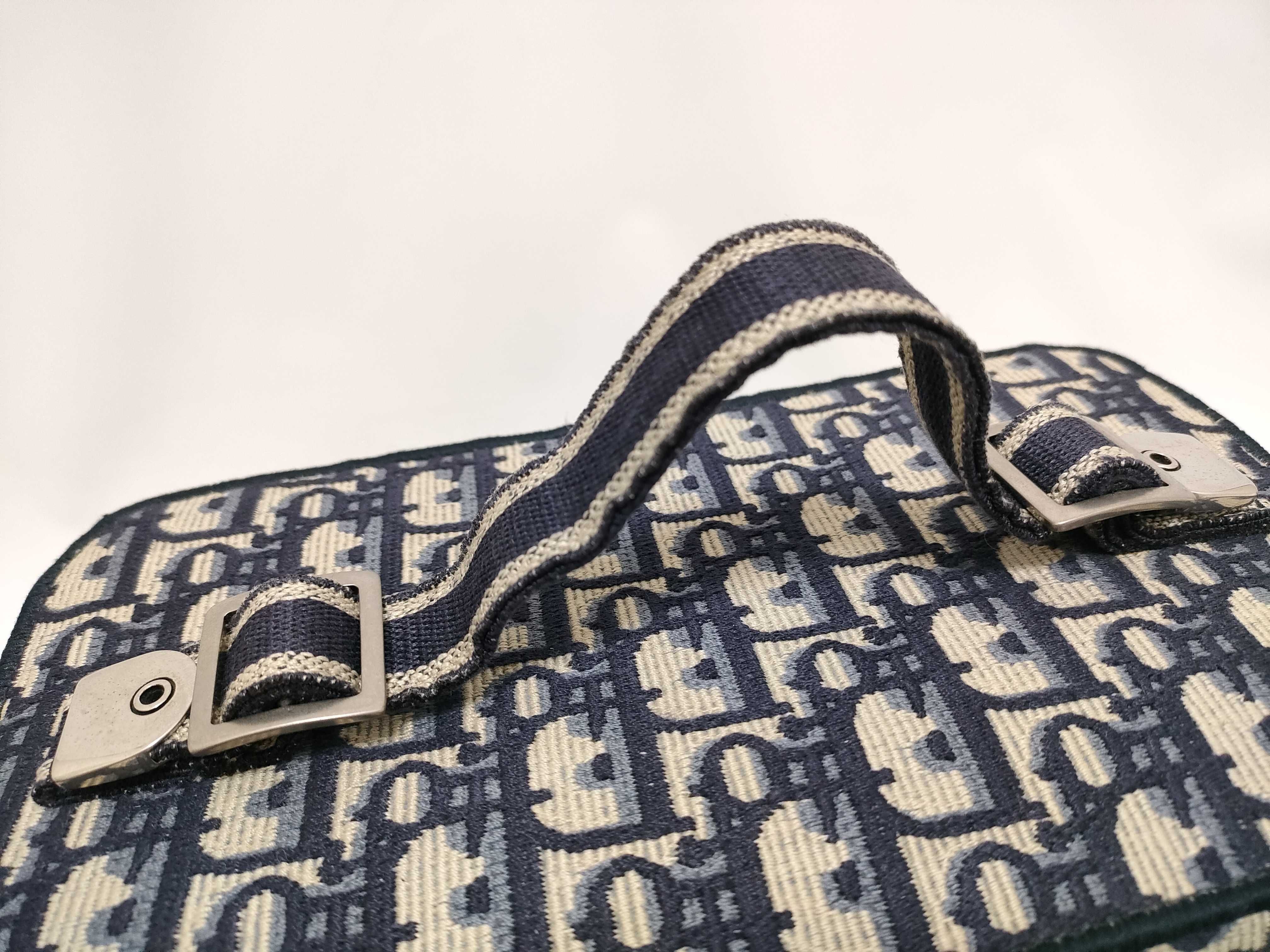 Trotter Vanity Bag — view 3