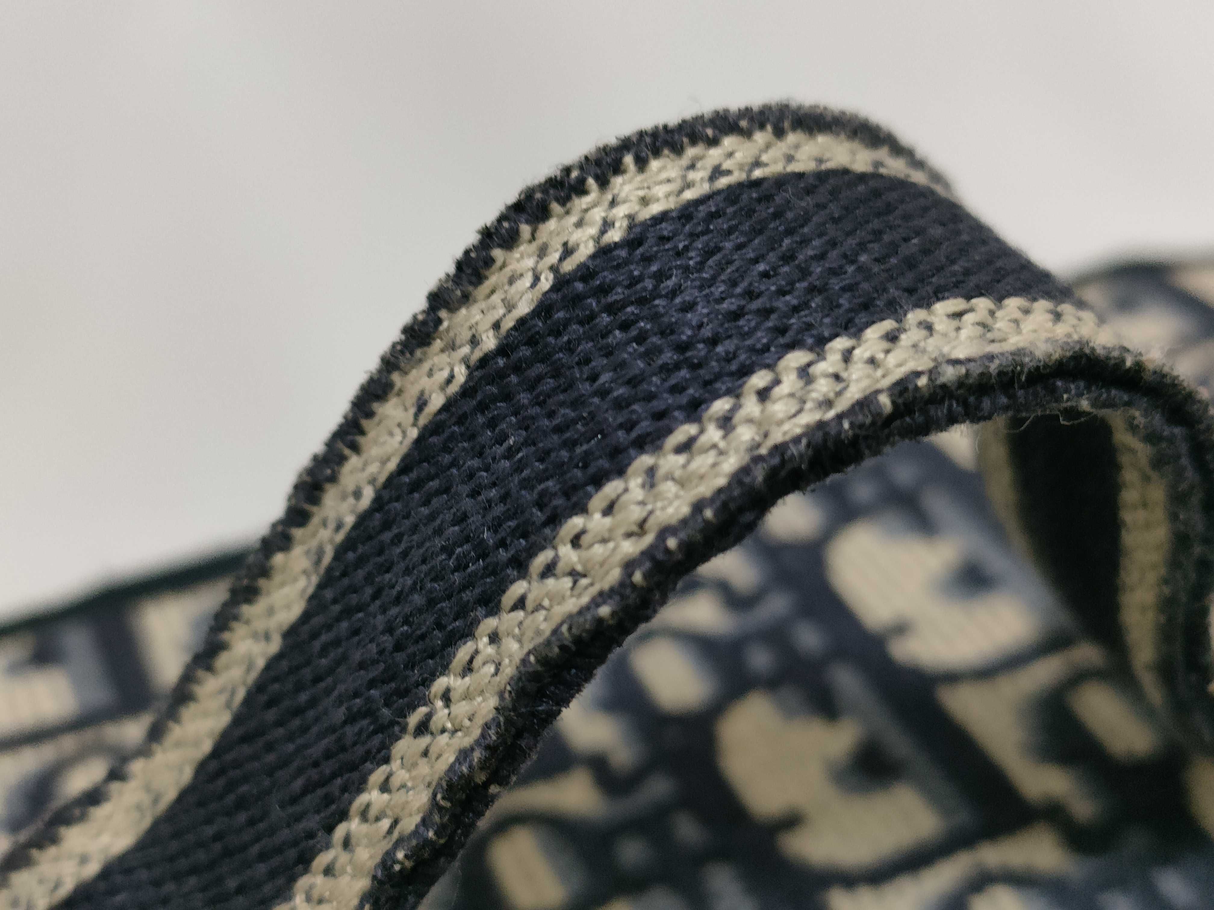 Trotter Vanity Bag — view 4