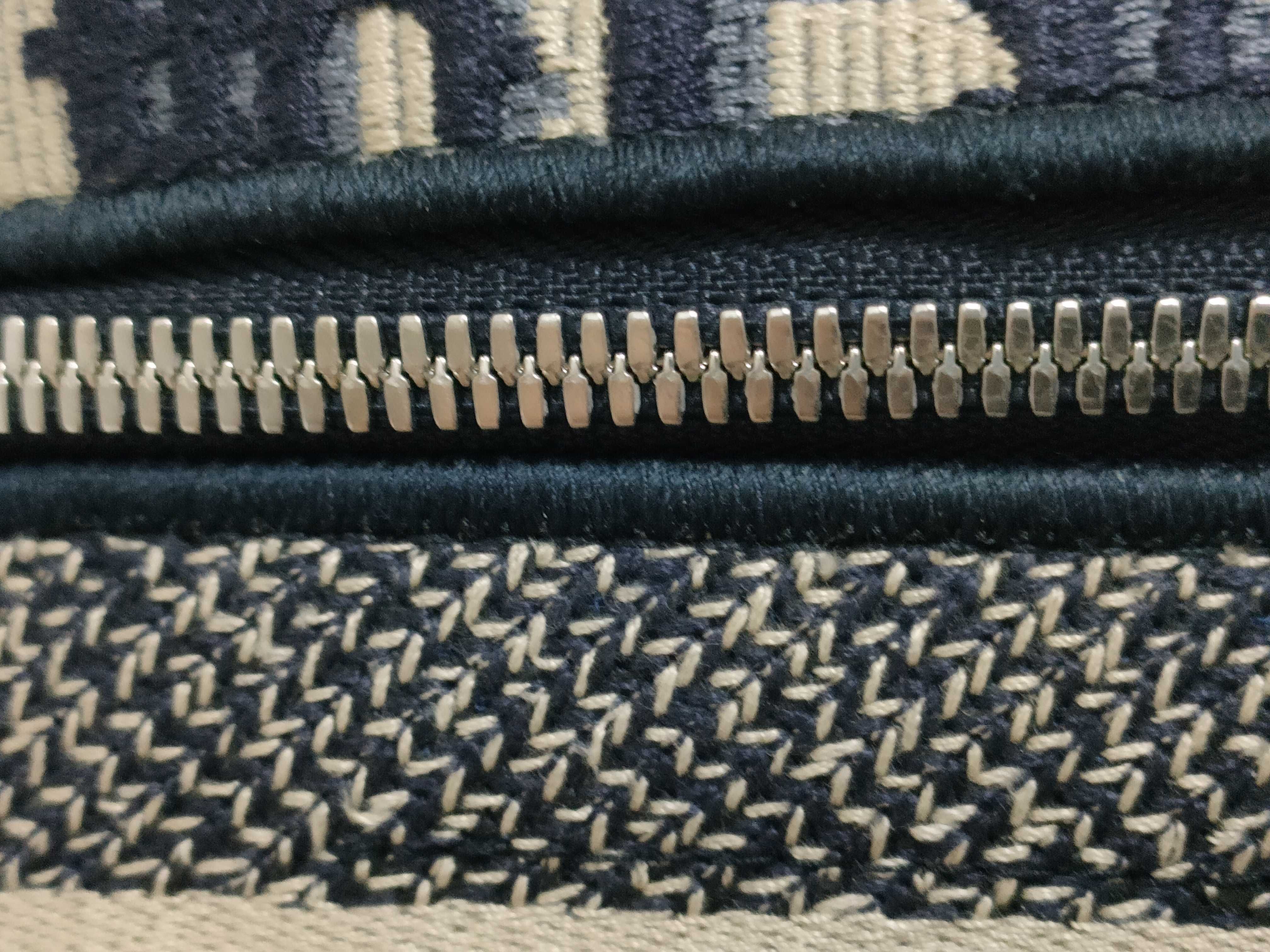 Trotter Vanity Bag — view 6