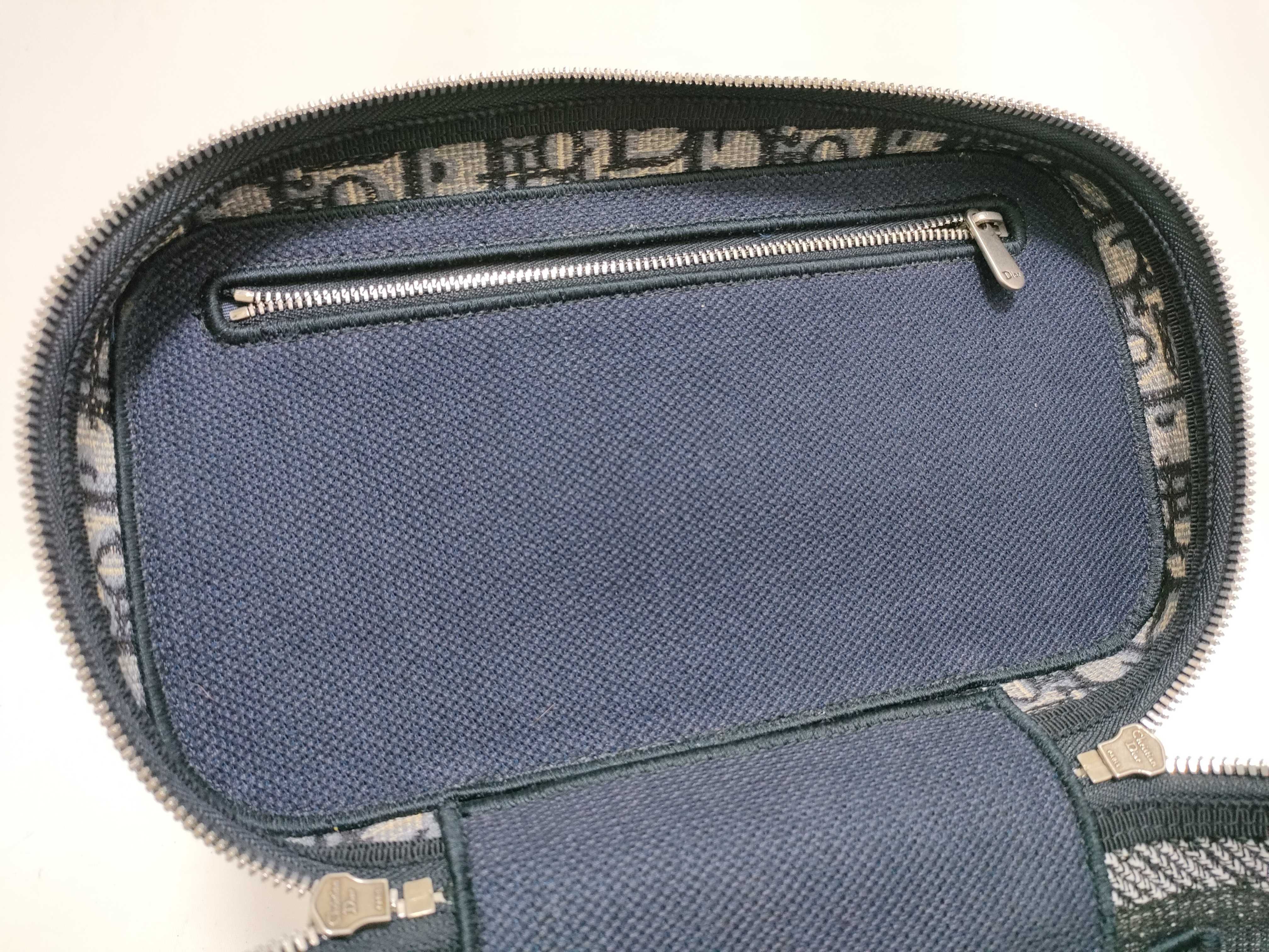 Trotter Vanity Bag — view 9