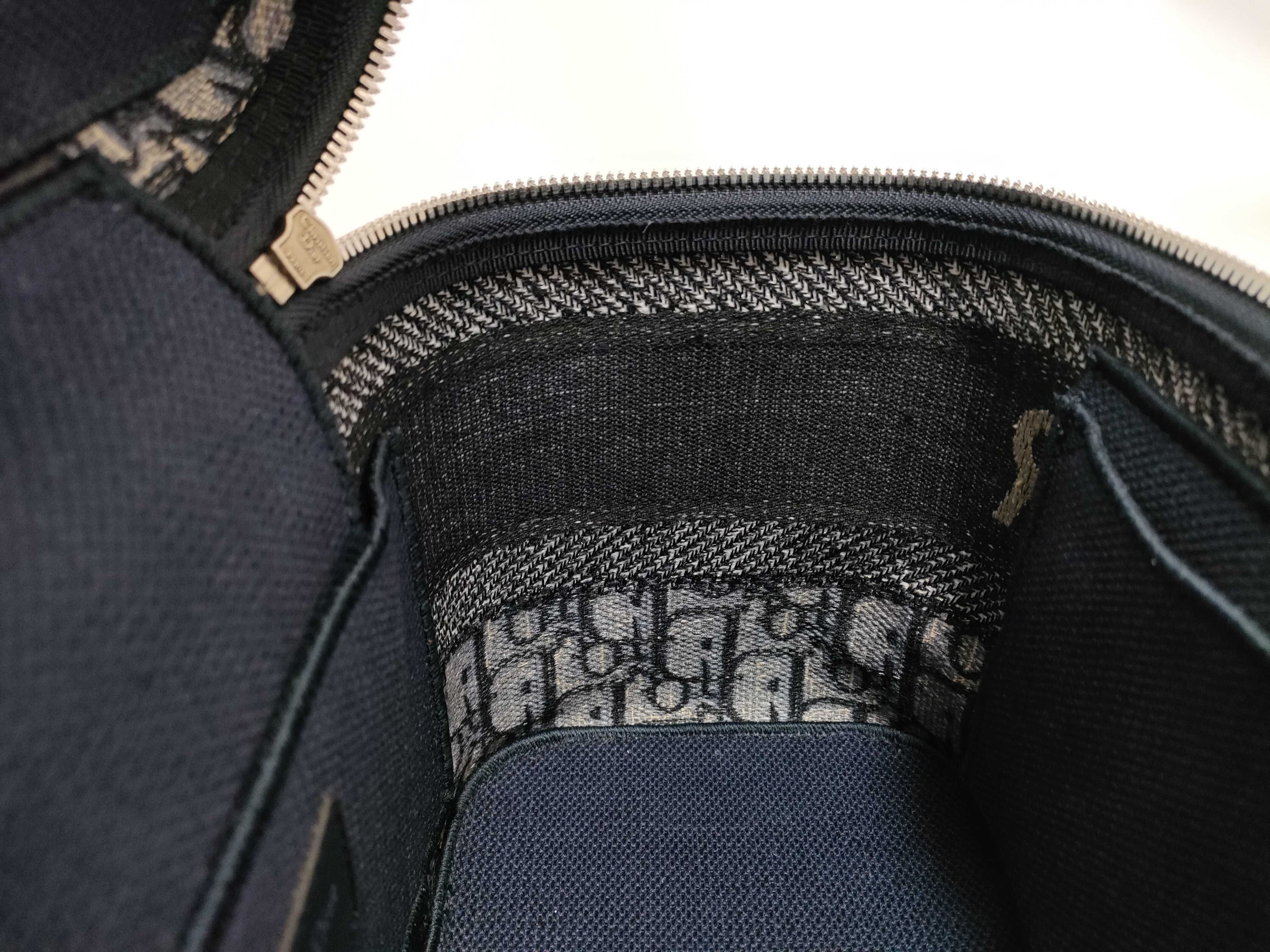 Trotter Vanity Bag — view 10