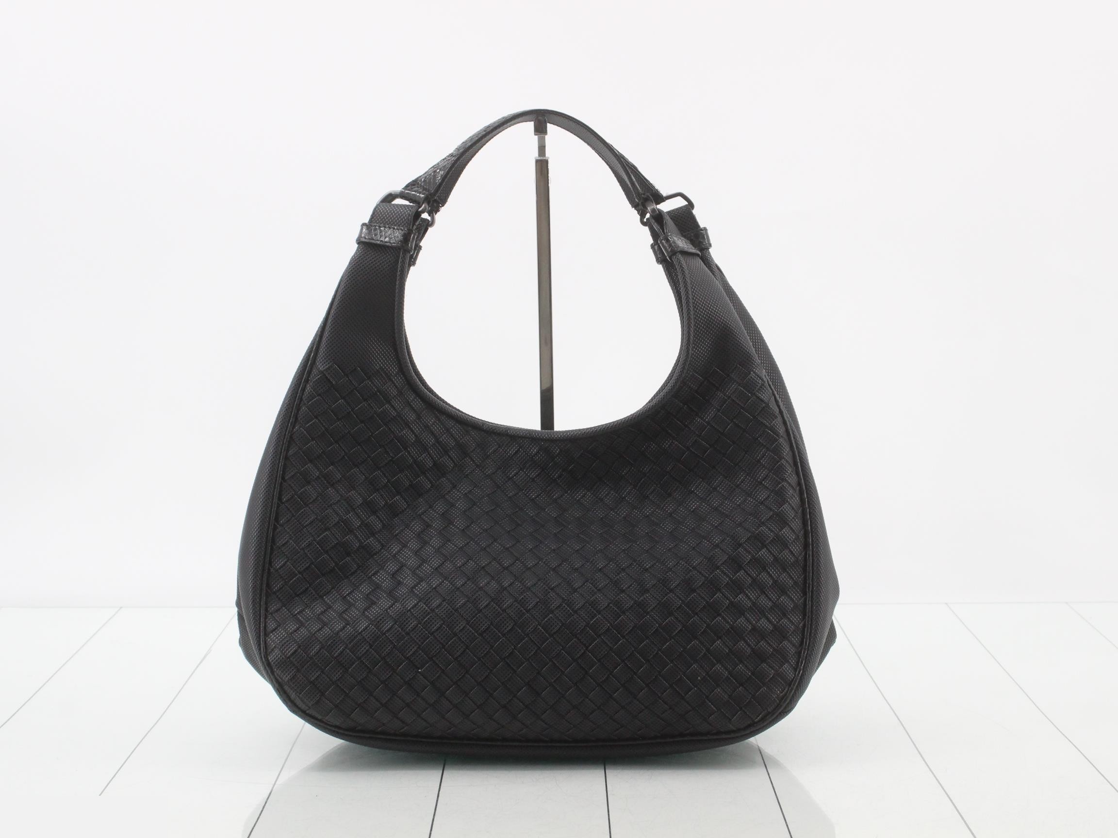 Intrecciato (bag) - Shoulder bag - Campara leather - Black — view 2