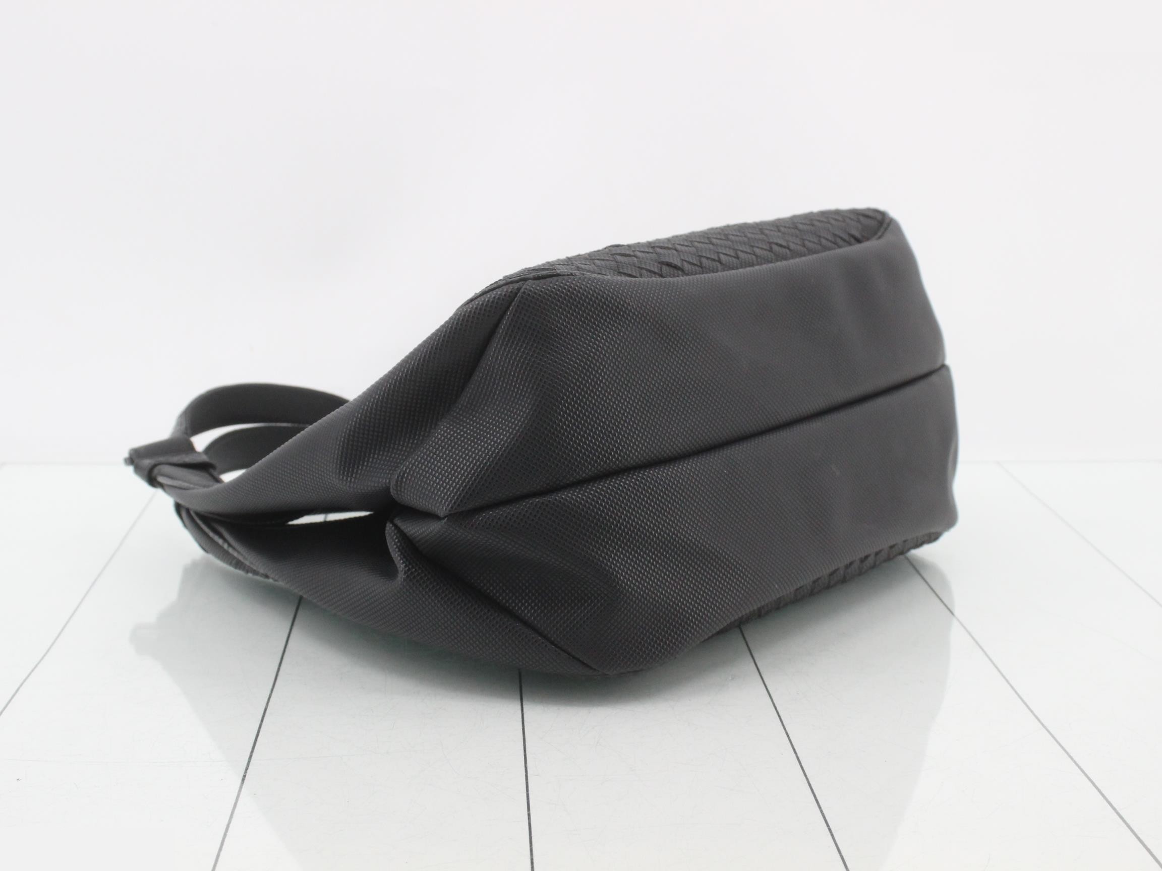 Intrecciato (bag) - Shoulder bag - Campara leather - Black — view 5