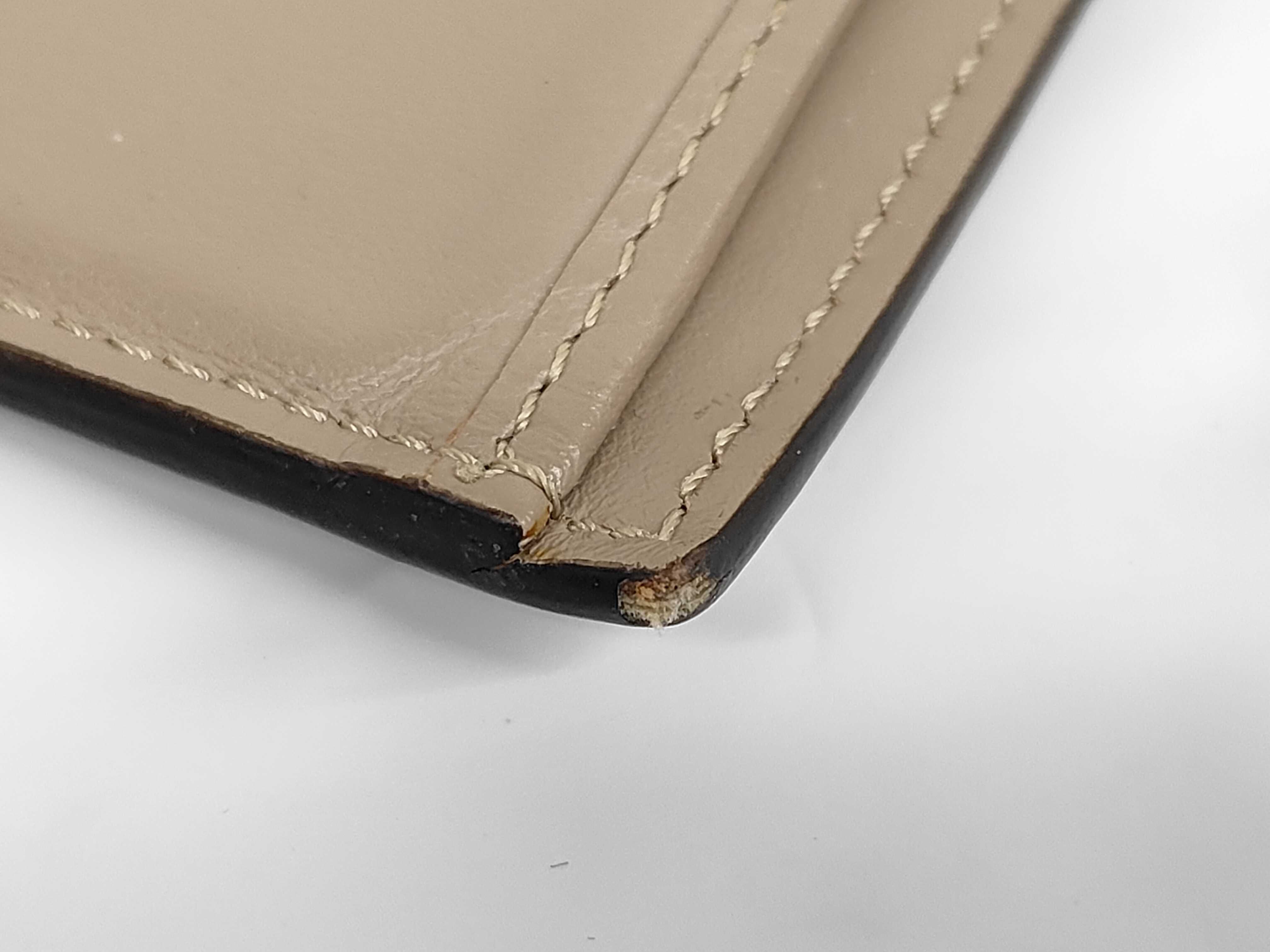 wallet with F logo — view 10
