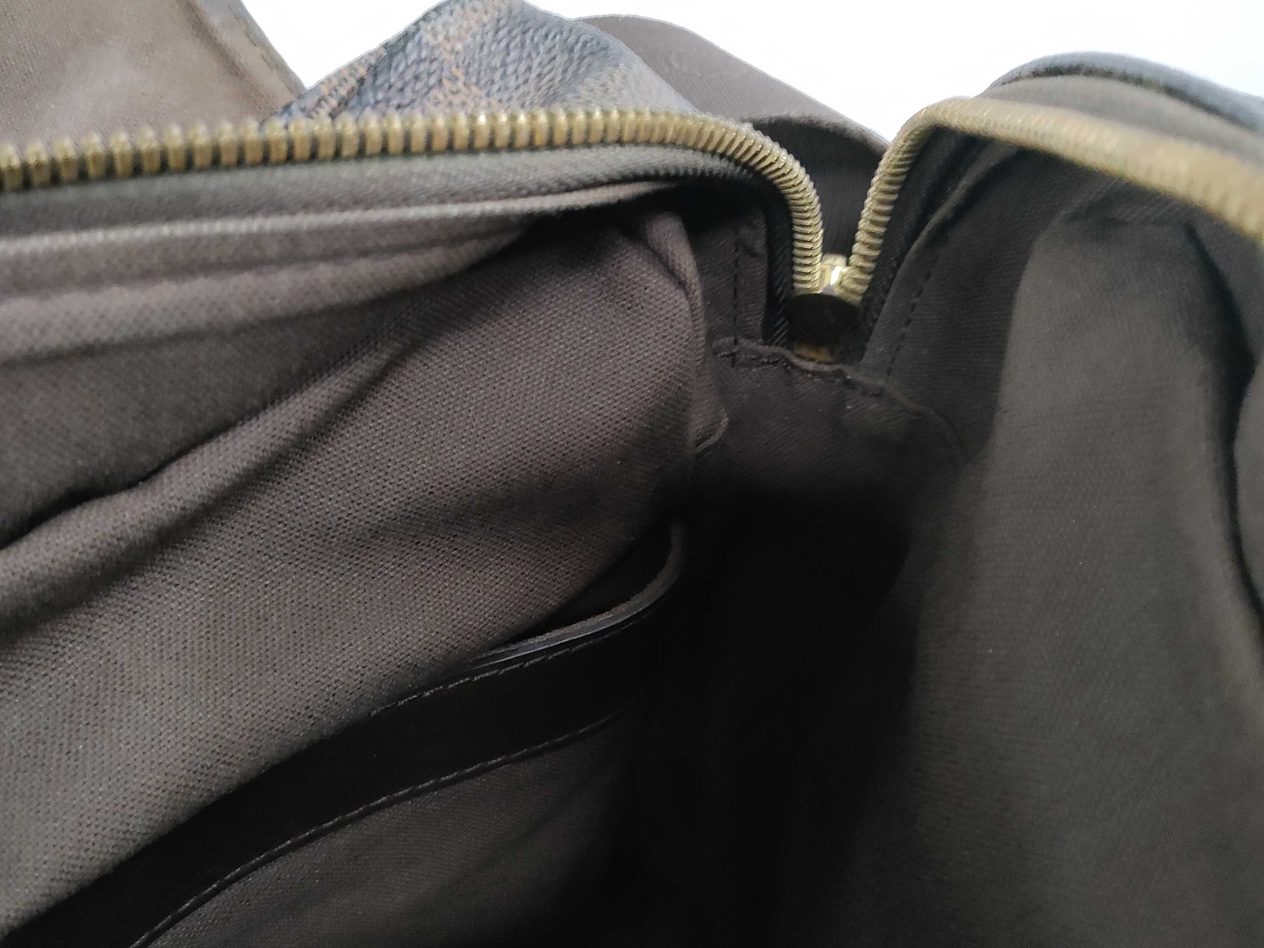 Damier Louis Vuitton Damier Shoulder Bag — view 11