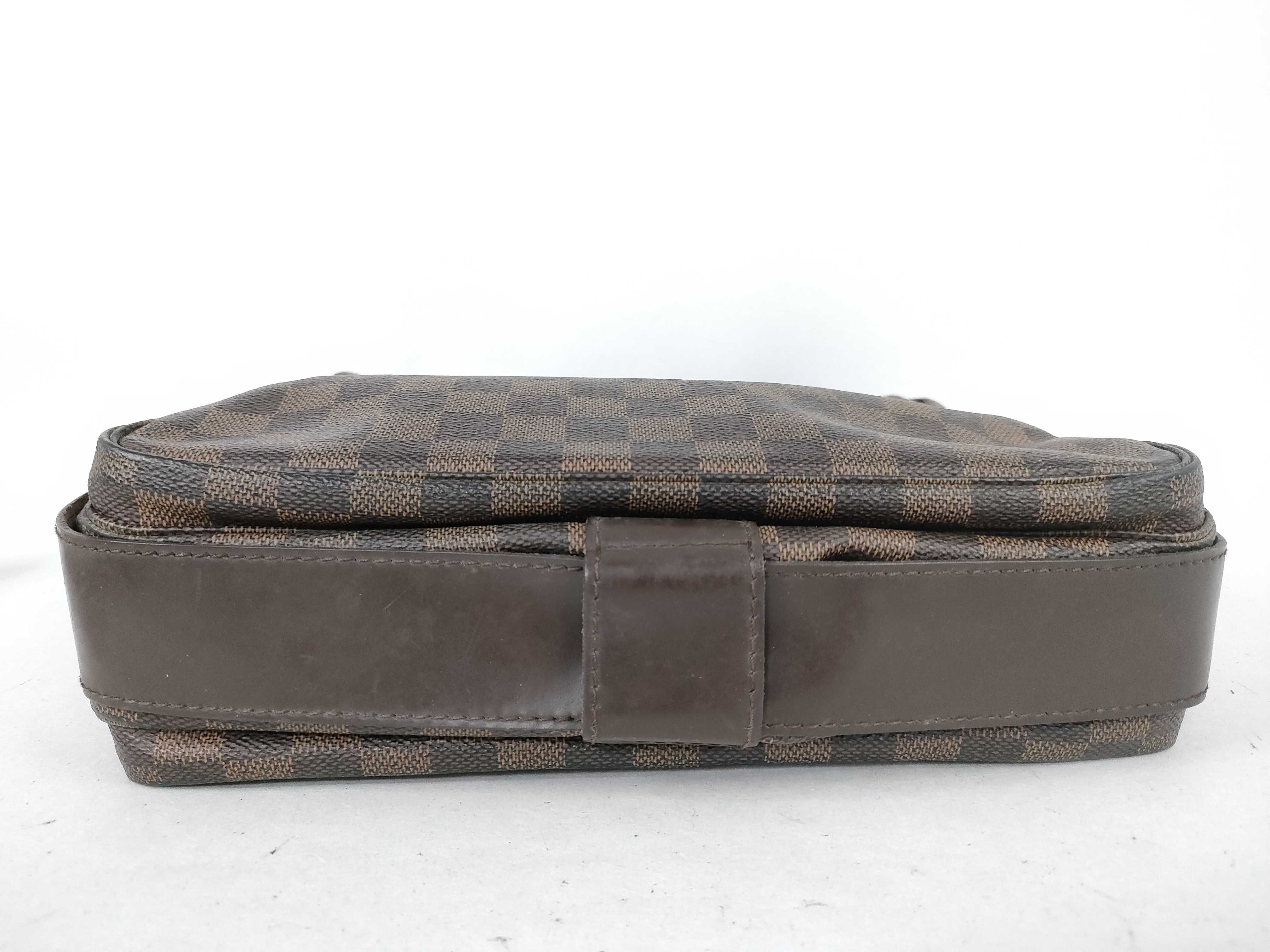 Damier Louis Vuitton Damier Shoulder Bag — view 7