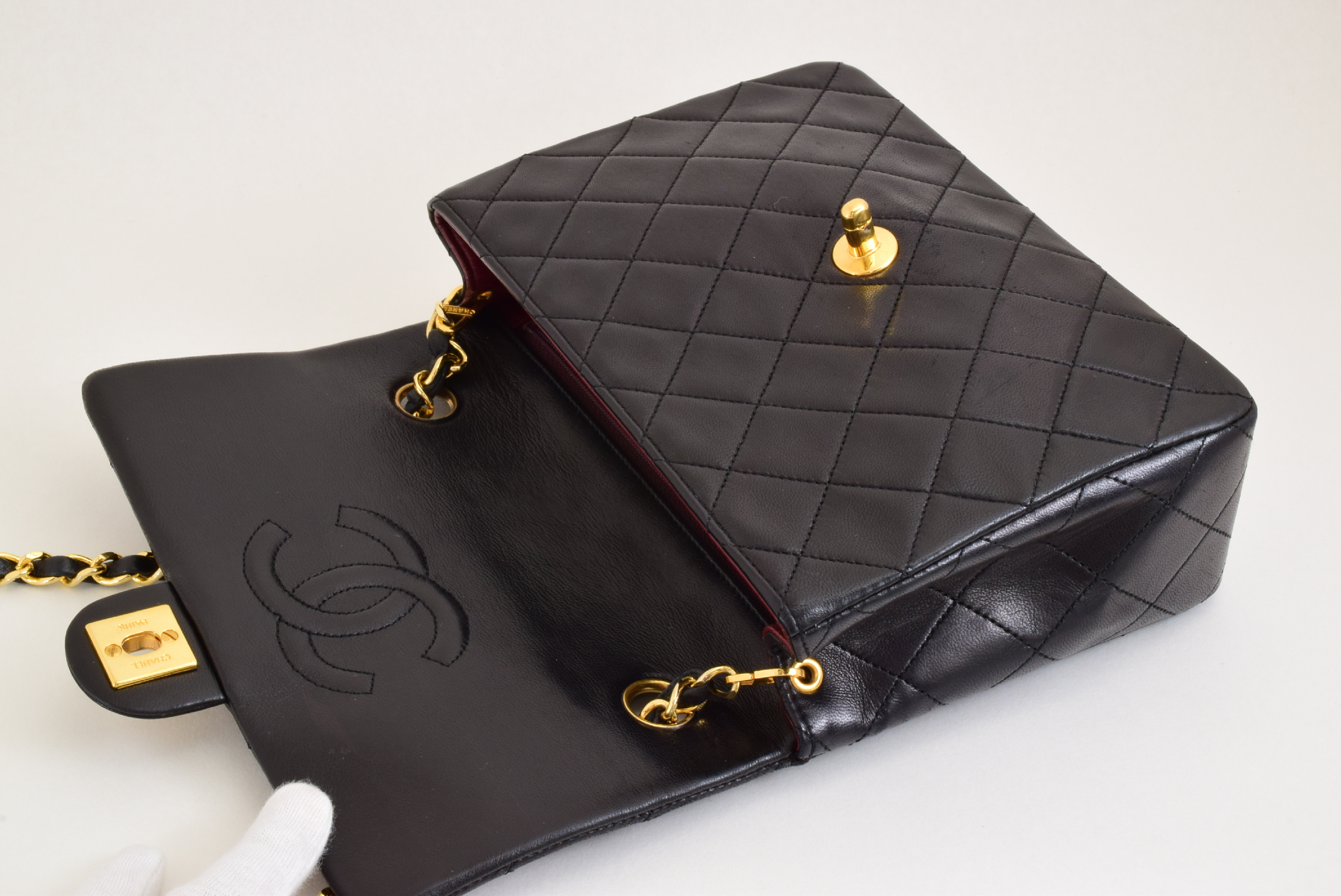 Mini Matelassé 20 Lambskin Black Chain Shoulder Bag — view 10