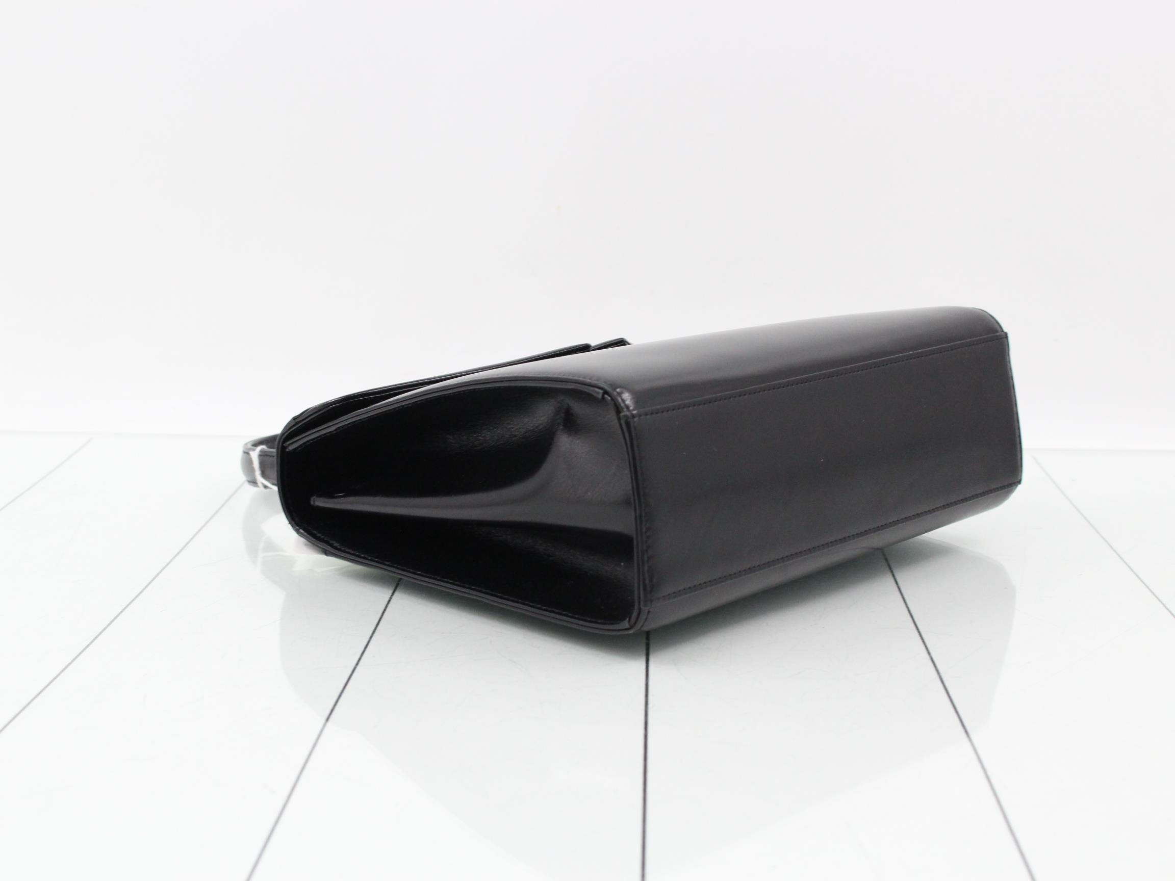 handbag — view 5