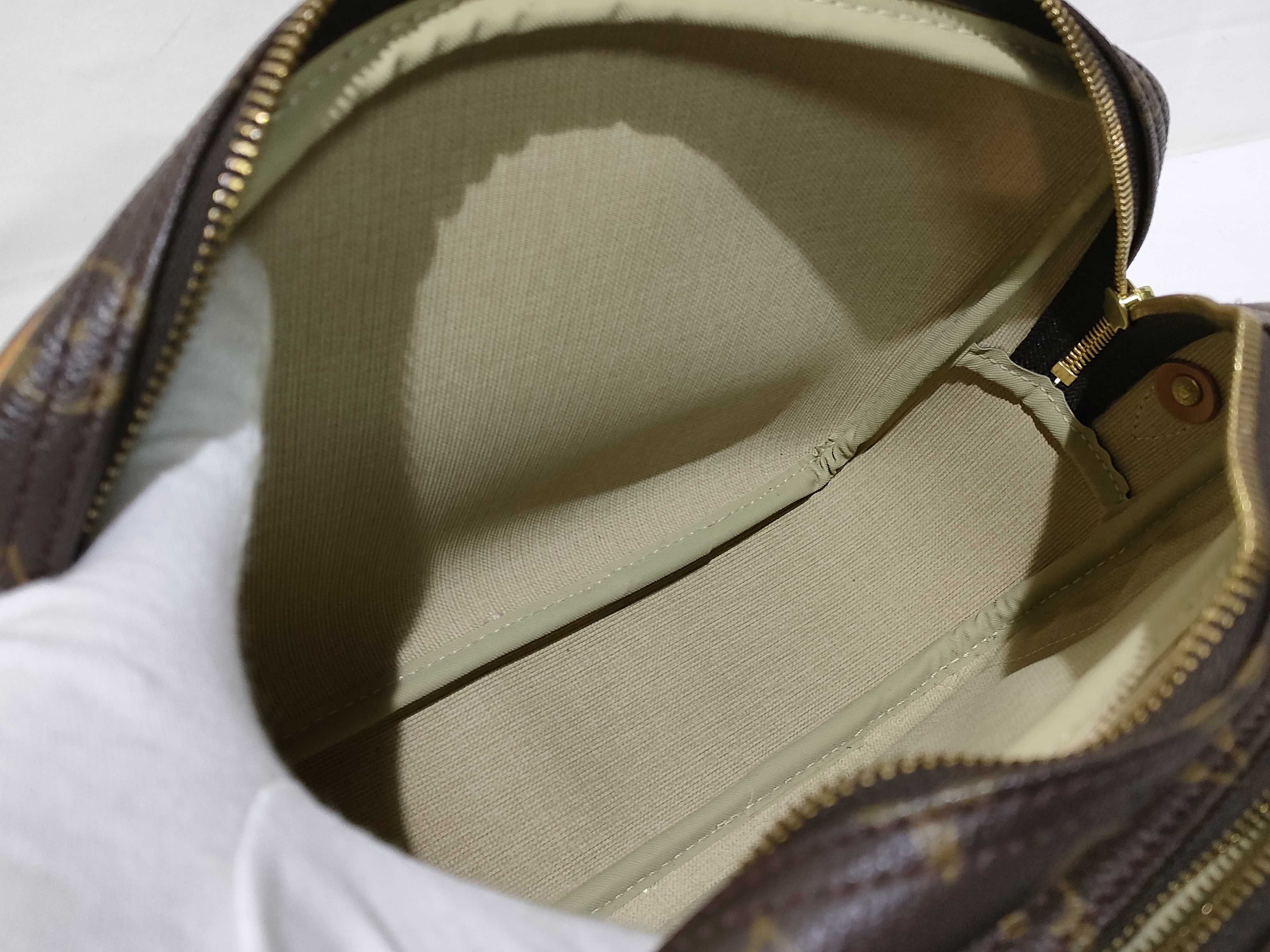 Monogram LV Reporter Monogram Shoulder Bag — view 11