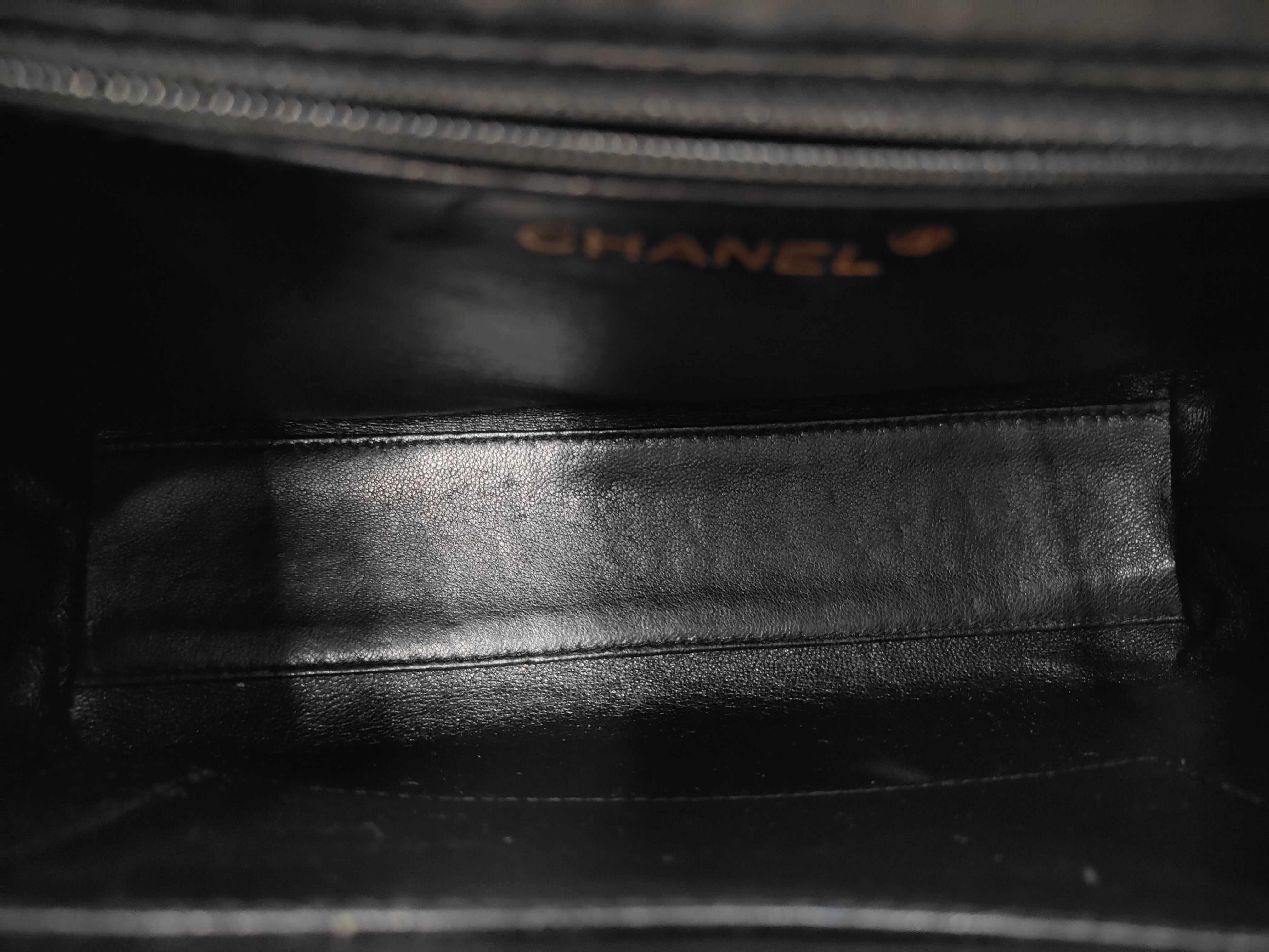 Caviar Skin Turnlock Handbag — view 8