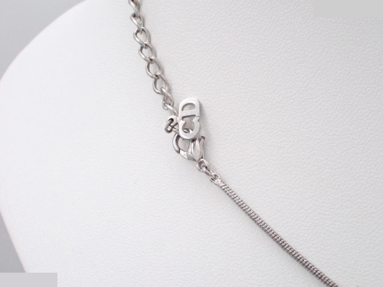 heart necklace, neck circumference approximately 42cm — view 2