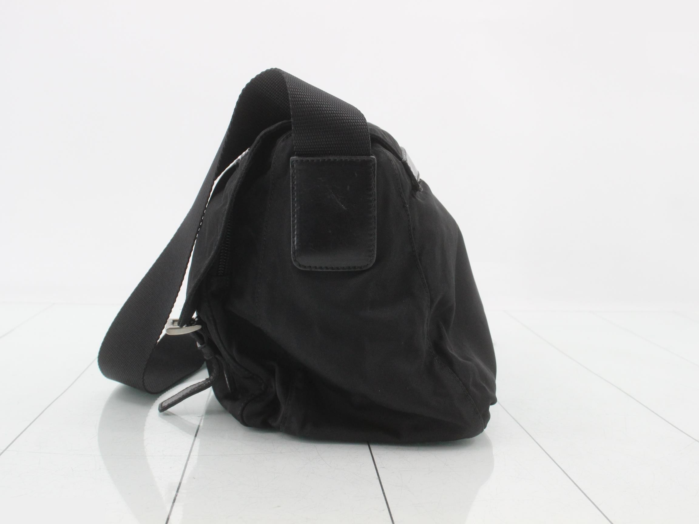 Logo Plate Shoulder Bag — view 3