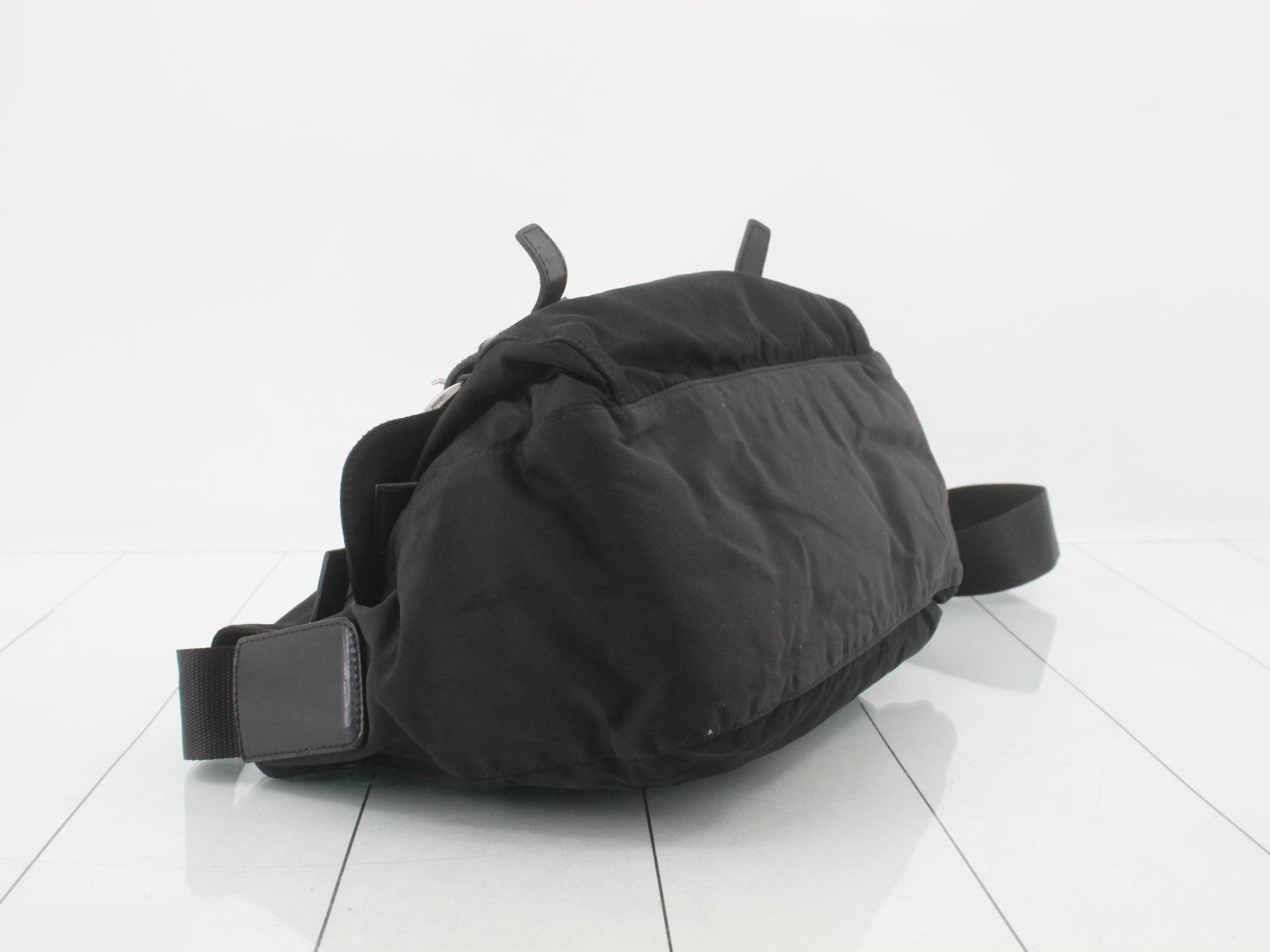 Logo Plate Shoulder Bag — view 5