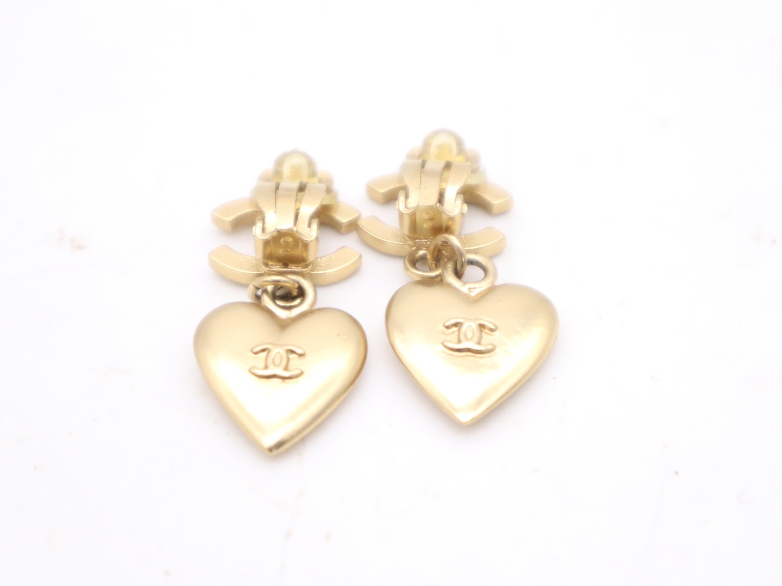 GP Coco Mark Rhinestone Heart Earrings 02P — view 2