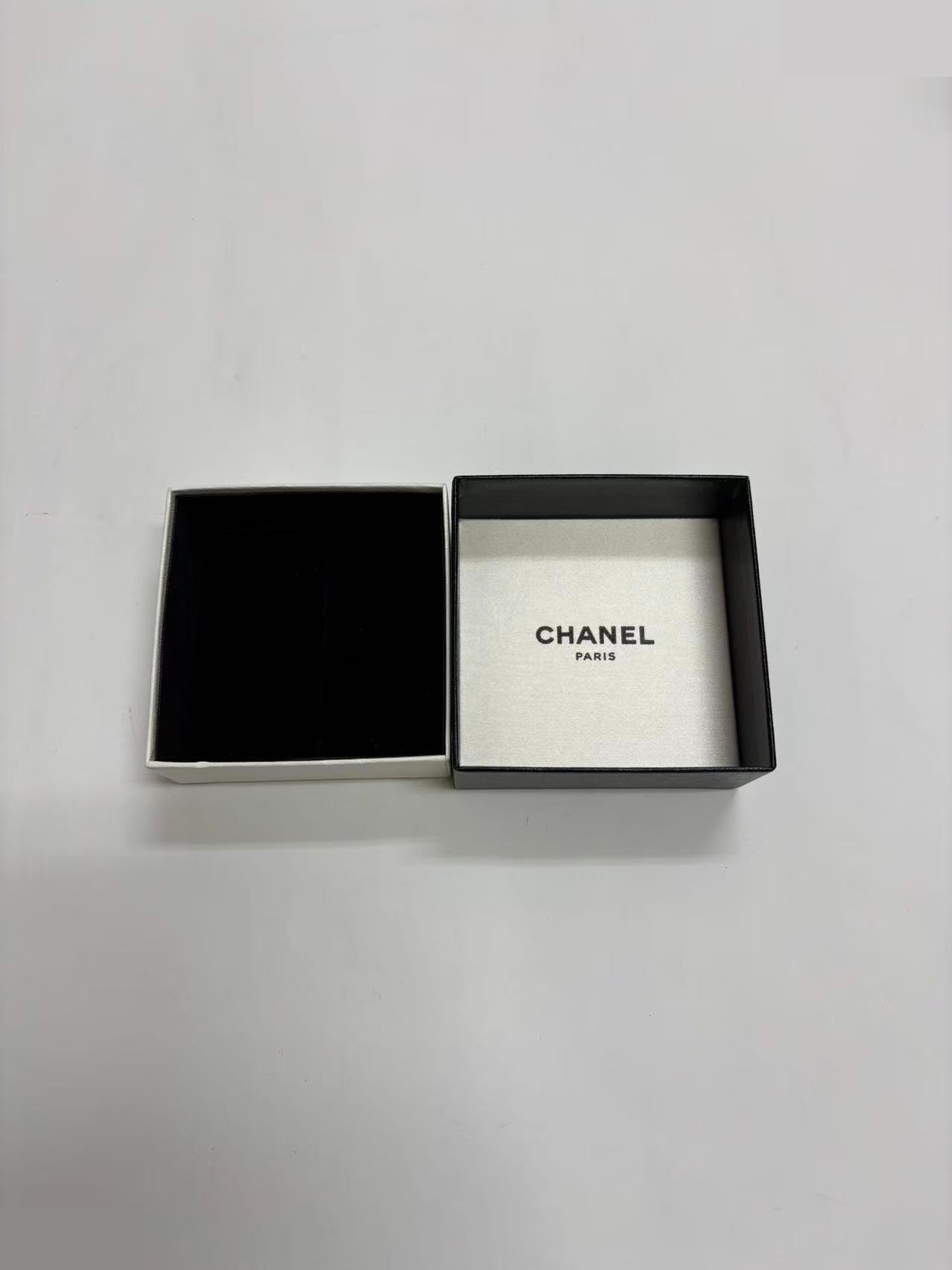 Camellia earrings, 97A, with box. — view 8