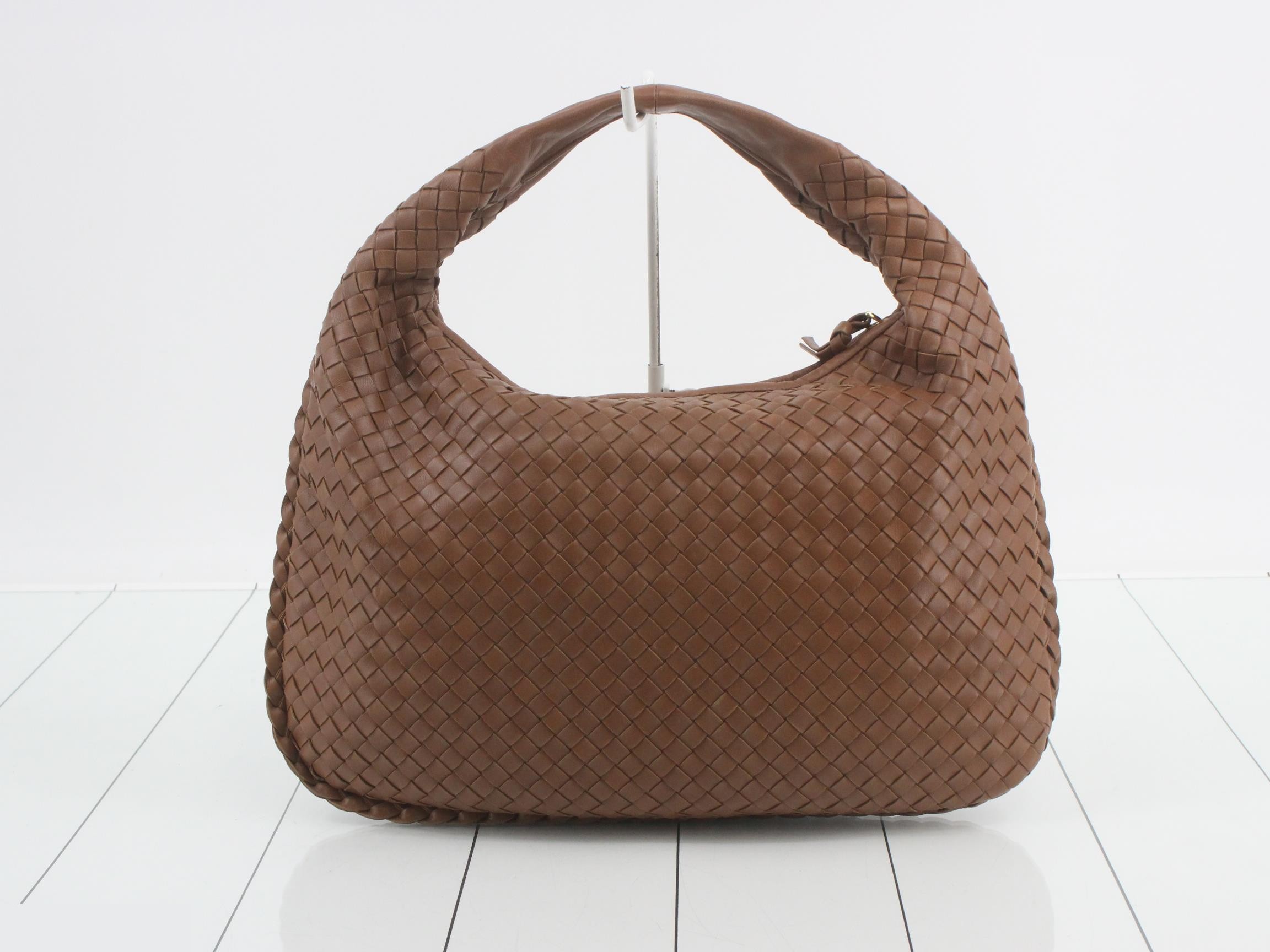 Medium Veneta bag, handbag, item number 115653 — view 2