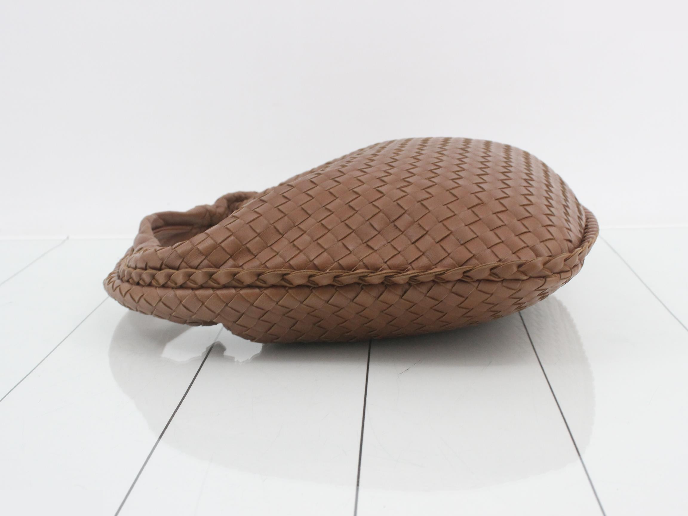 Medium Veneta bag, handbag, item number 115653 — view 4