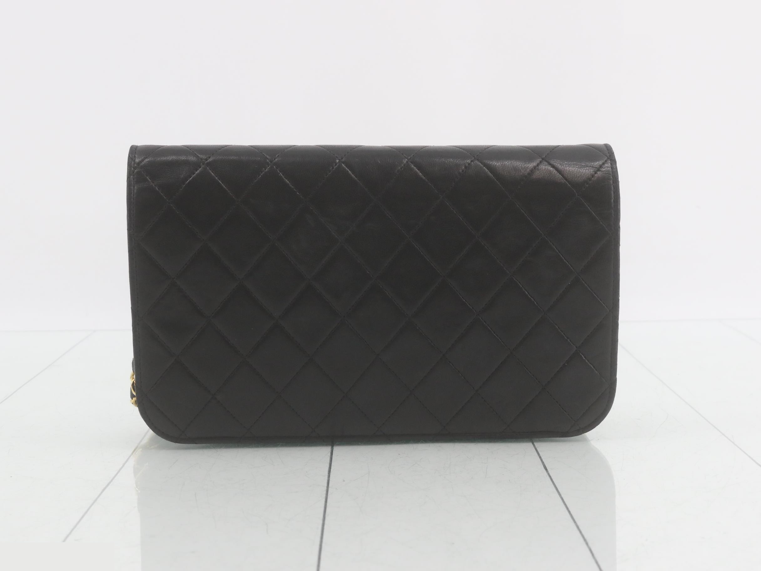 Matelassé Chain Shoulder Bag, Lambskin, Gold Hardware, Black — view 2