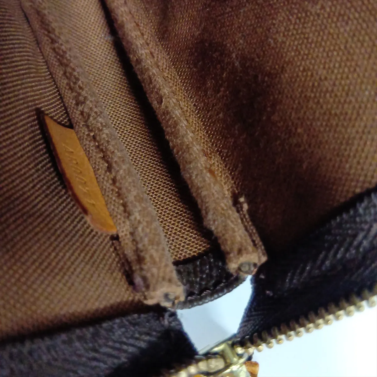 Monogram Graffiti Pochette Accessoires M92193 AR0071 Brown — view 12