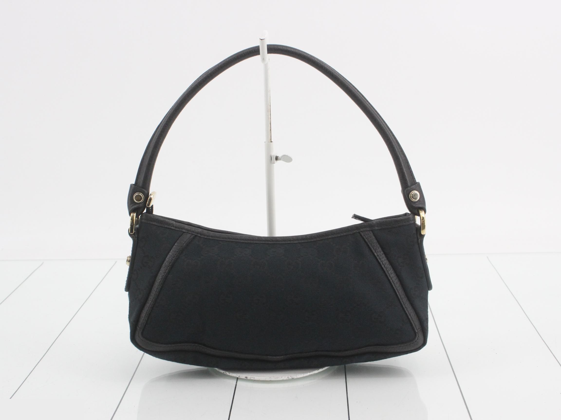 GG Canvas Shoulder Bag 130939 — view 2
