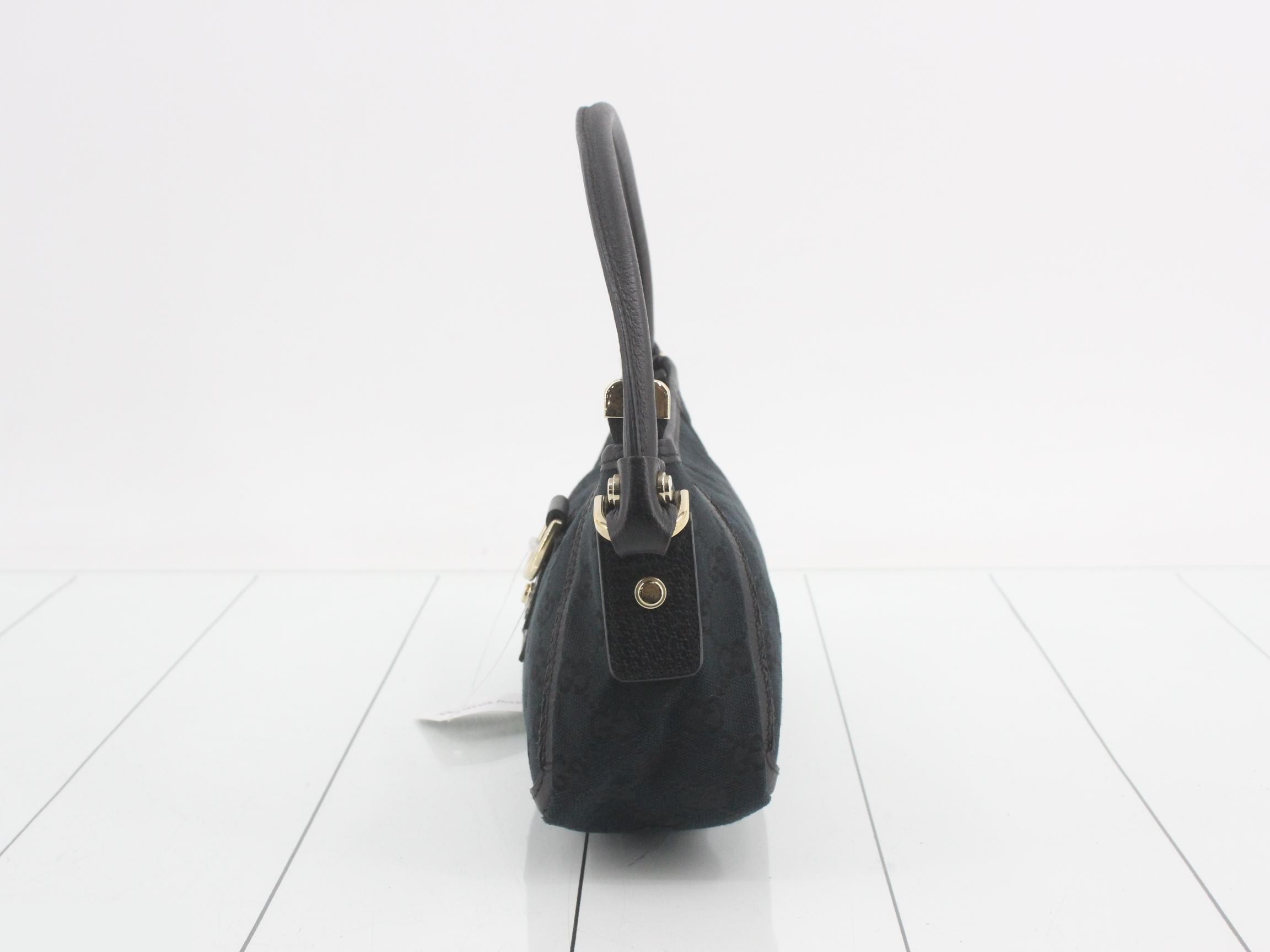 GG Canvas Shoulder Bag 130939 — view 3