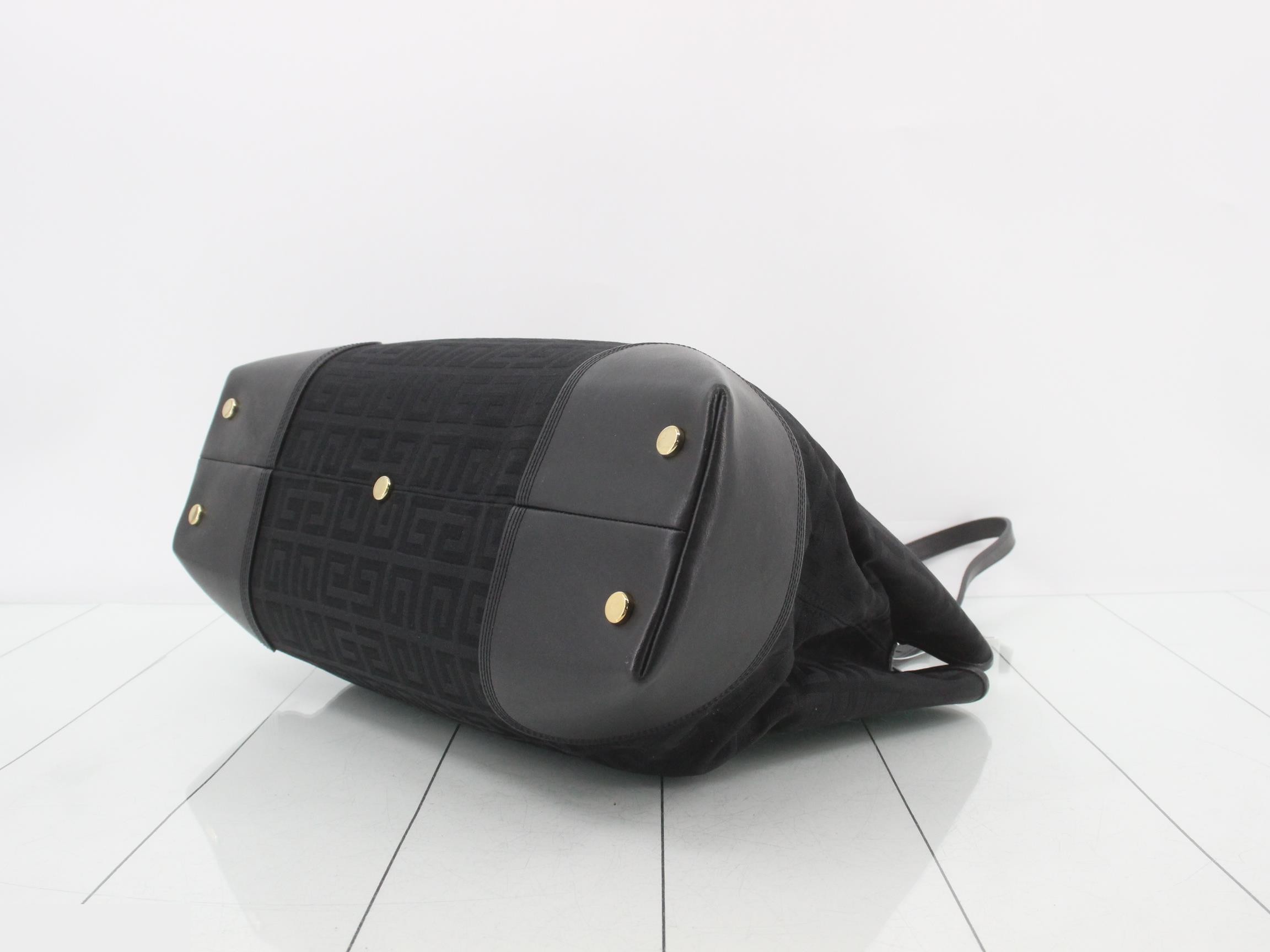 tote bag, black, with anagram logo. — view 6