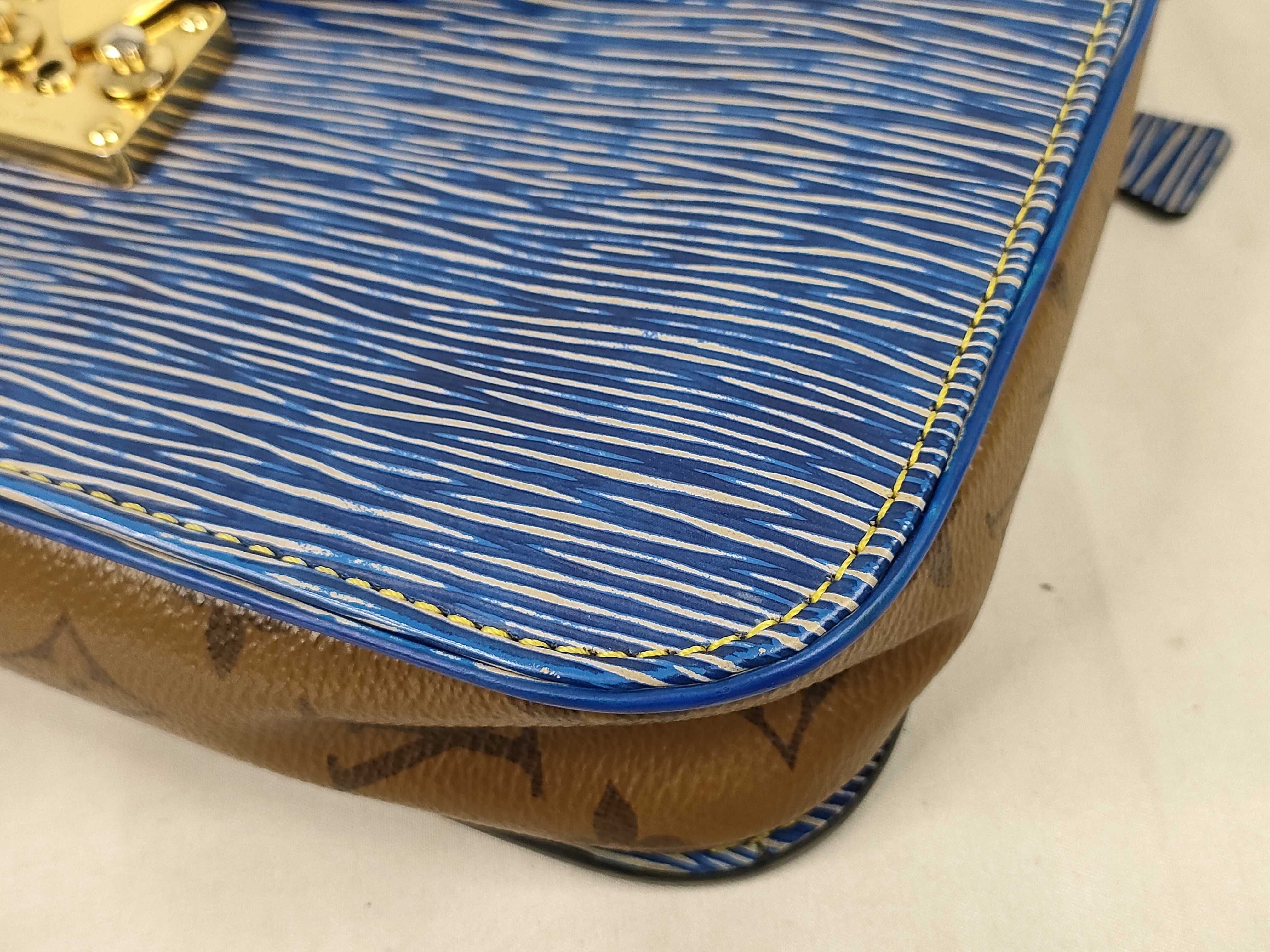 Epi Shoulder Bag Handbag — view 7