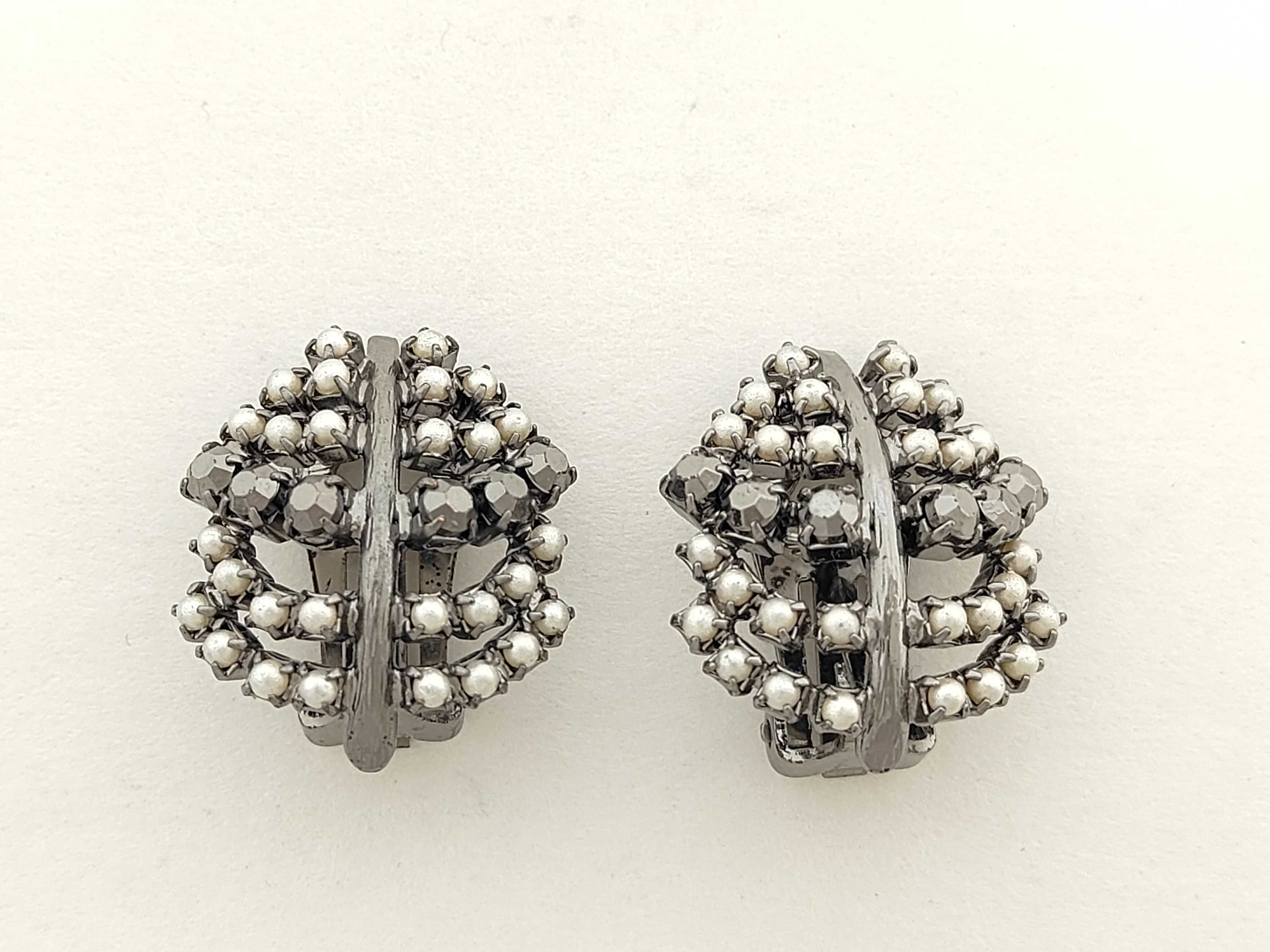 pearl rhinestone silver 9.8g earrings