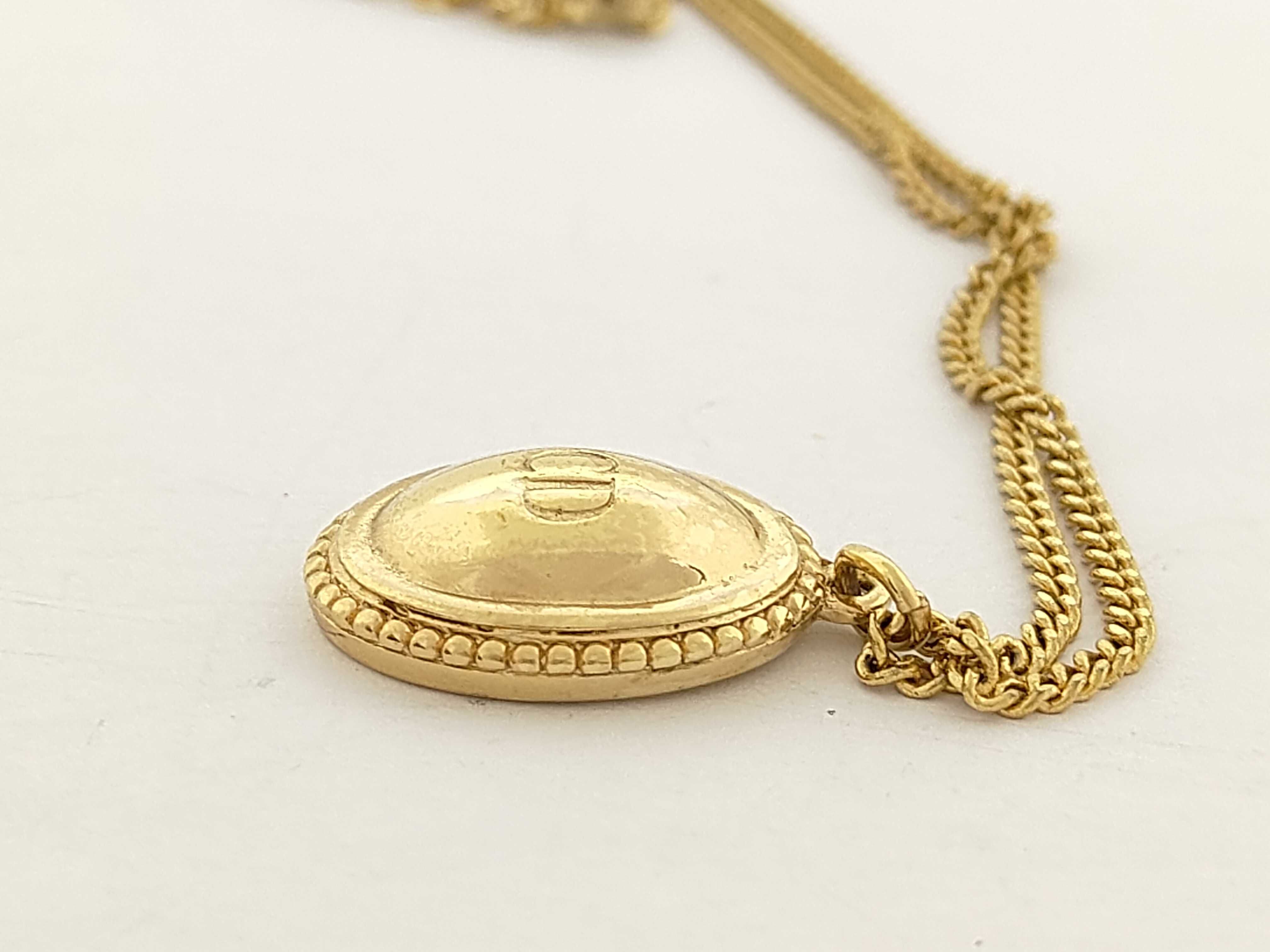 necklace, gold, logo, accessory collection (accessories) — view 3
