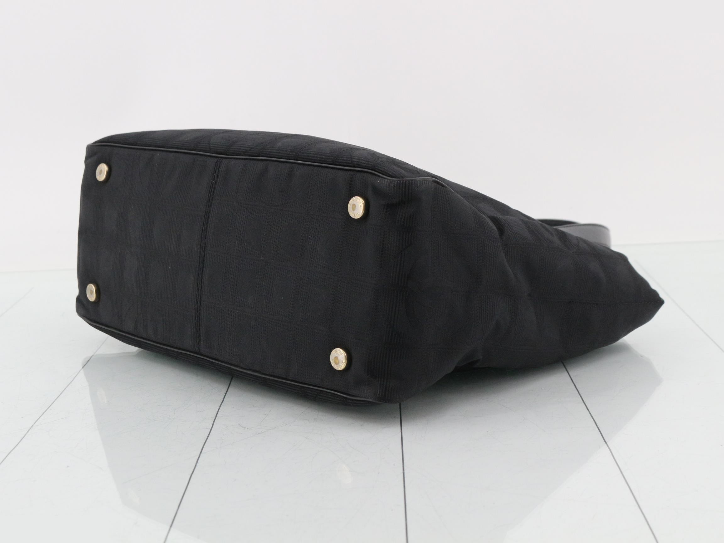 New Travel Line Tote PM Black No. 8 Seal Included 29x22x12cm — view 6
