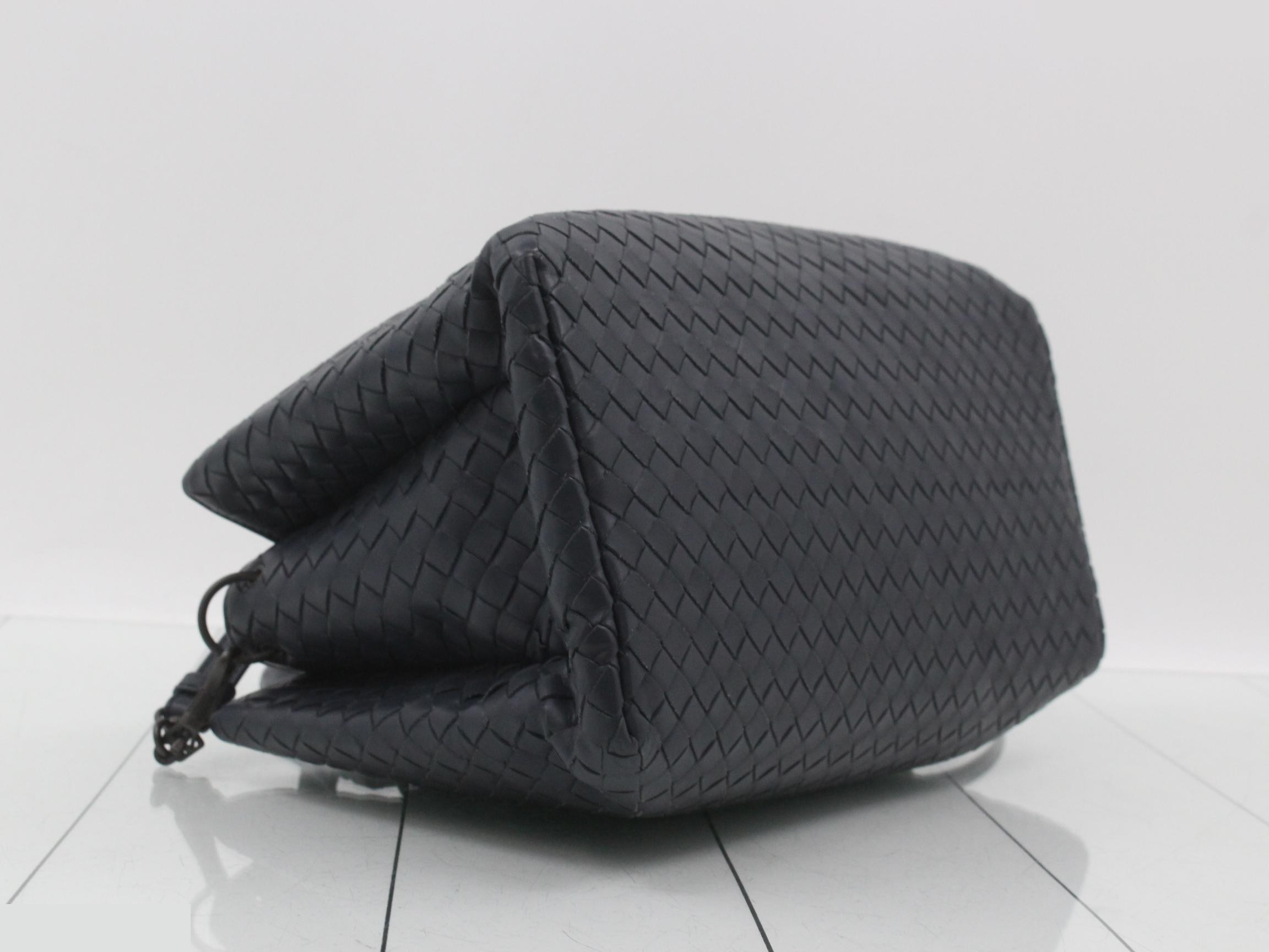 Intrecciato (bag) Roma 2-way handbag, navy — view 5
