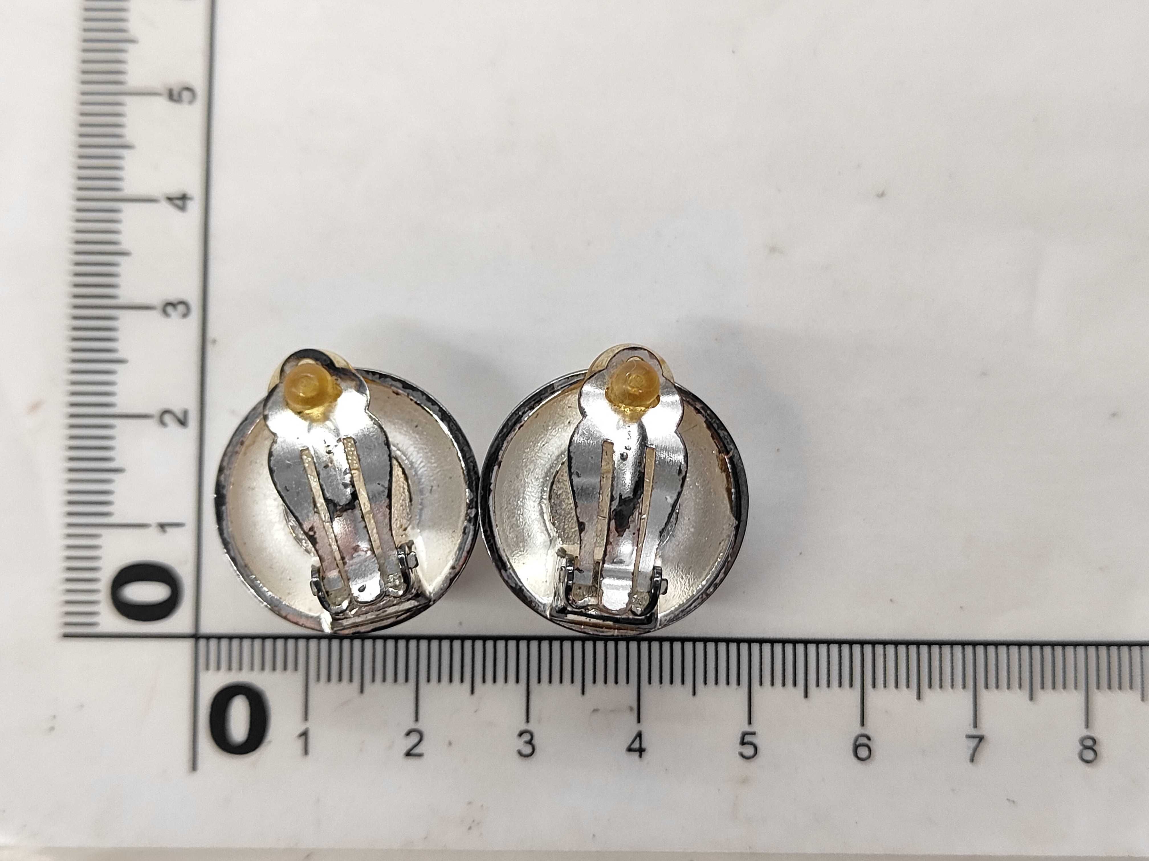 earrings — view 6