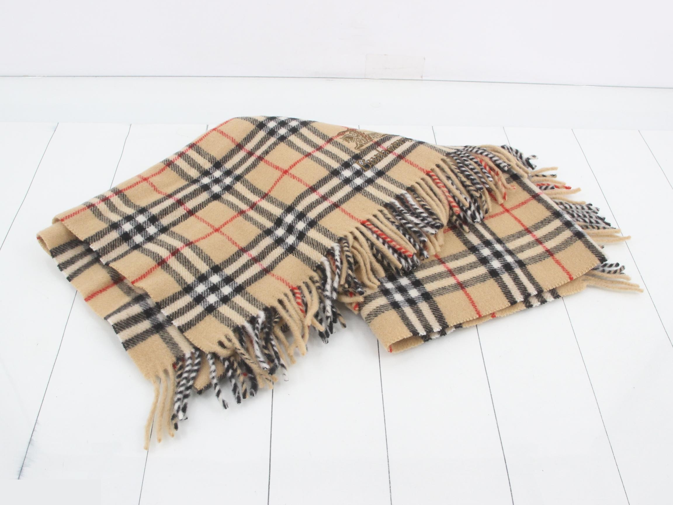 Nova Check lap blanket/shawl, beige — view 3