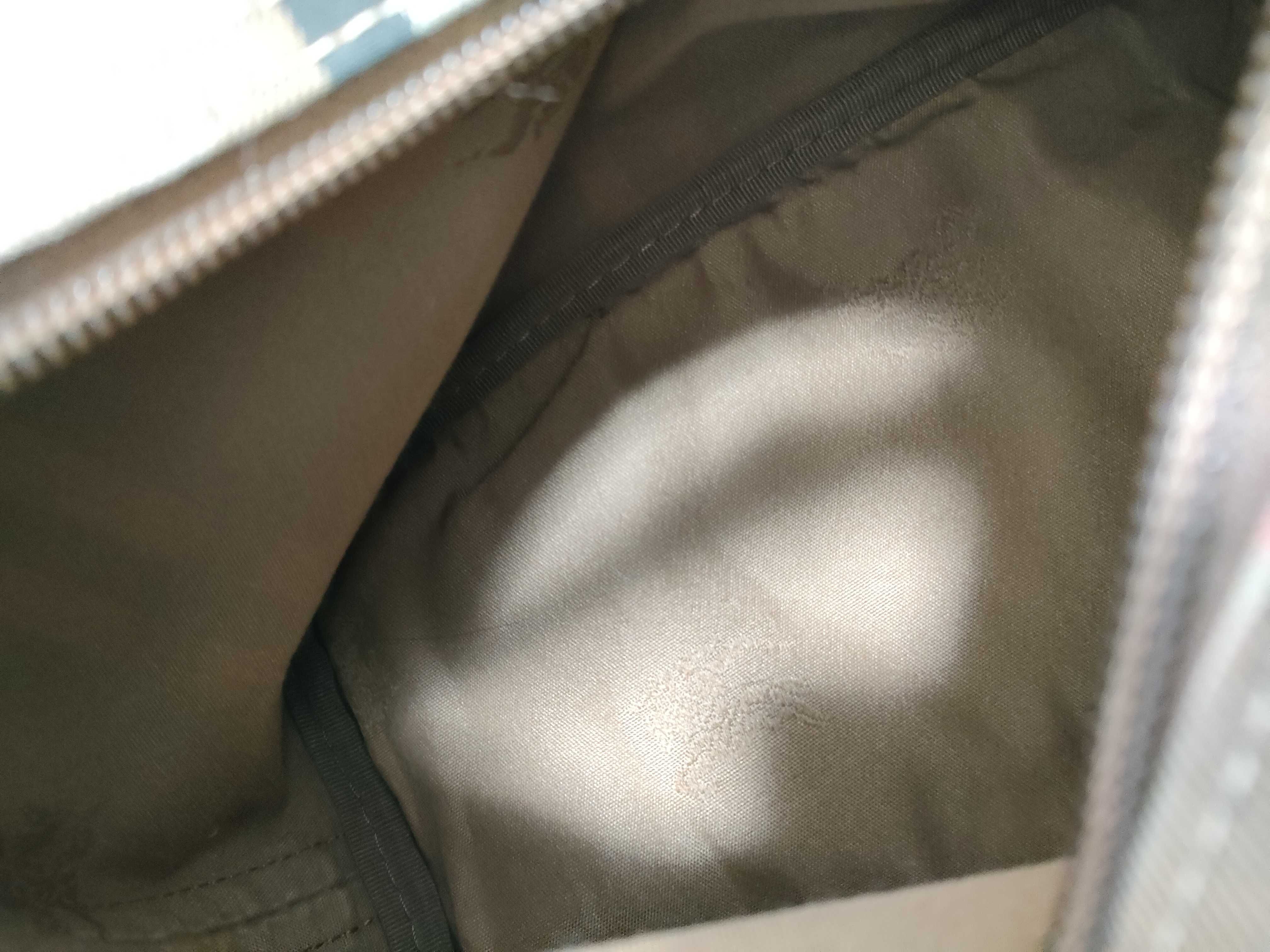 One-Hand Nova Check Handbag — view 10