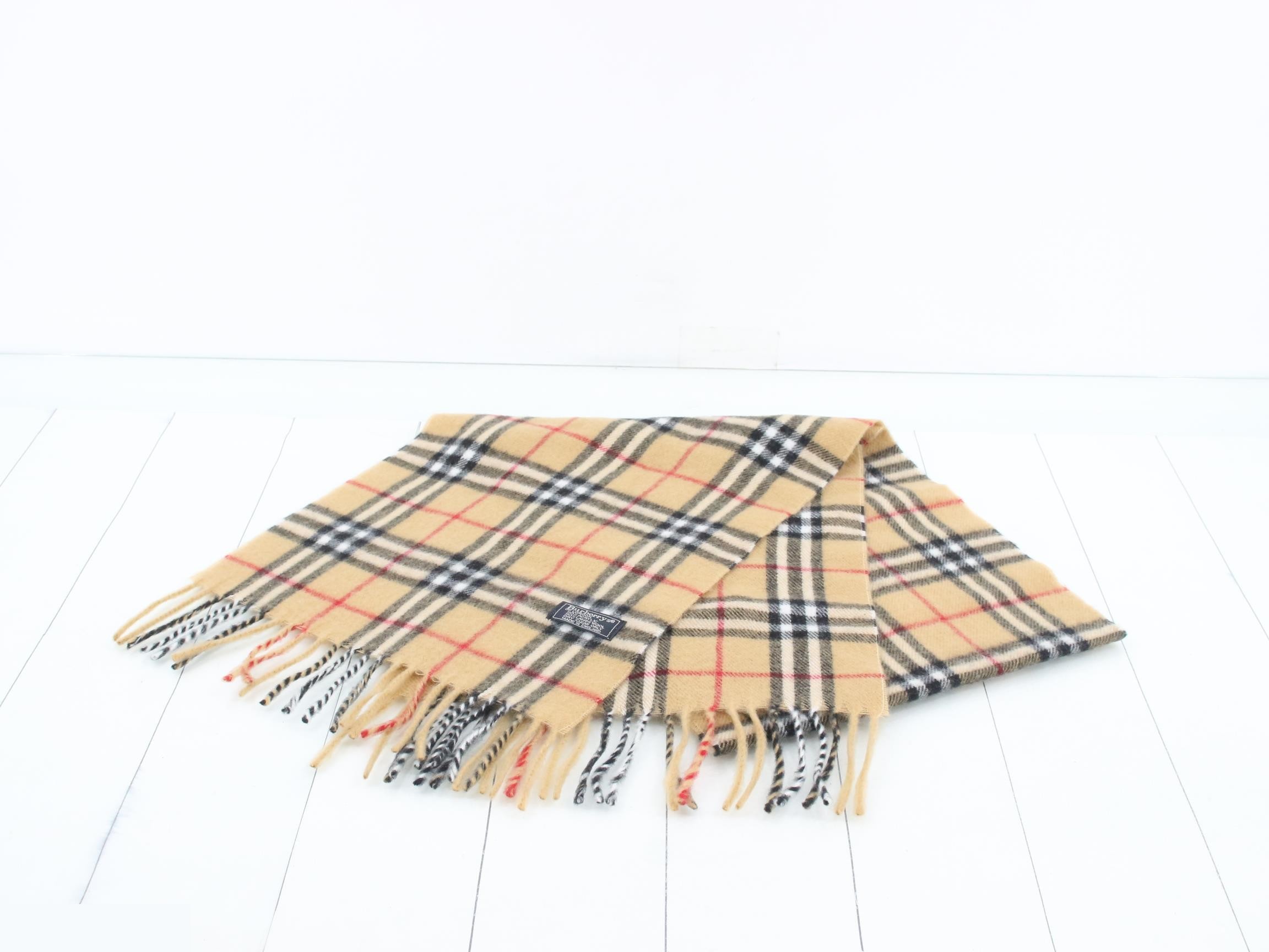 Other lines: Small items, accessories, and scarves — view 2