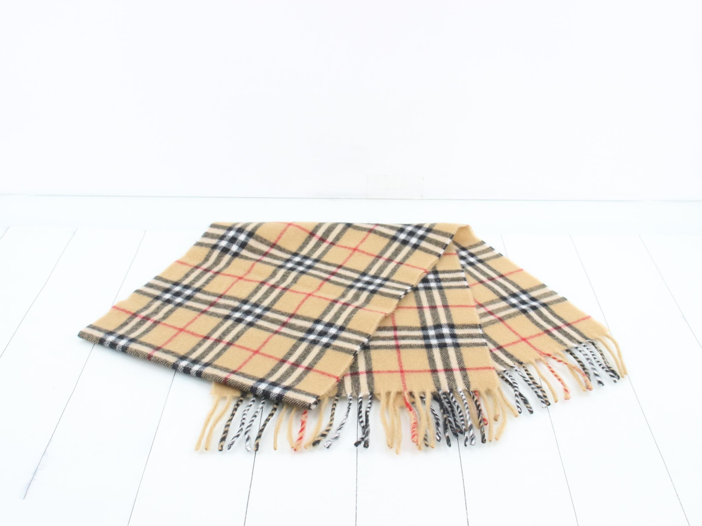 Other lines: Small items, accessories, and scarves — view 3