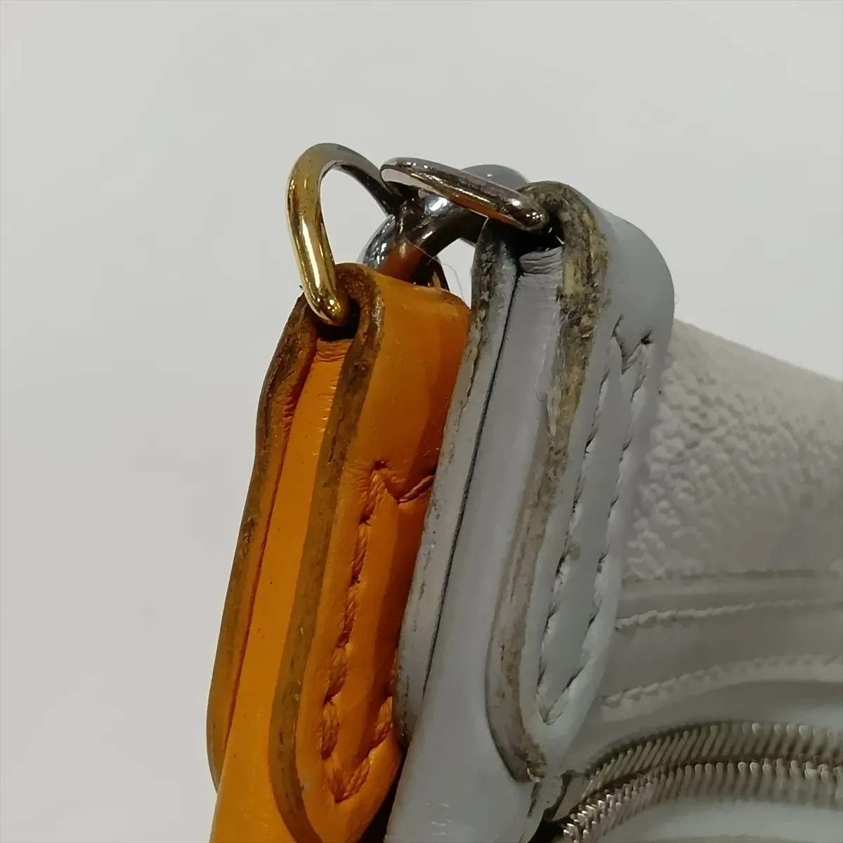 White Monogram Flat Messenger Bag M44640 CA1149 Gray x Orange (RFID detected) — view 11