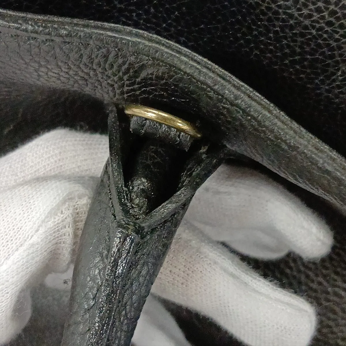 Executive Leather Tote Bag, Black with Gunmetal Hardware, 6202285 (Serial Number 6-series), Pouch not included. — view 15