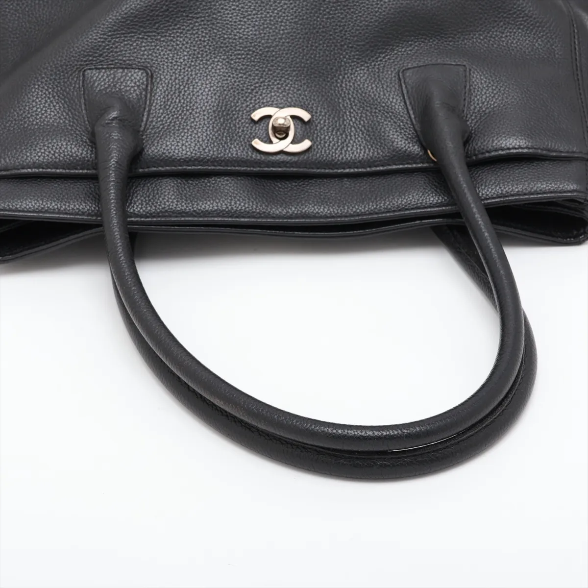 Executive Leather Tote Bag, Black with Gunmetal Hardware, 6202285 (Serial Number 6-series), Pouch not included. — view 5