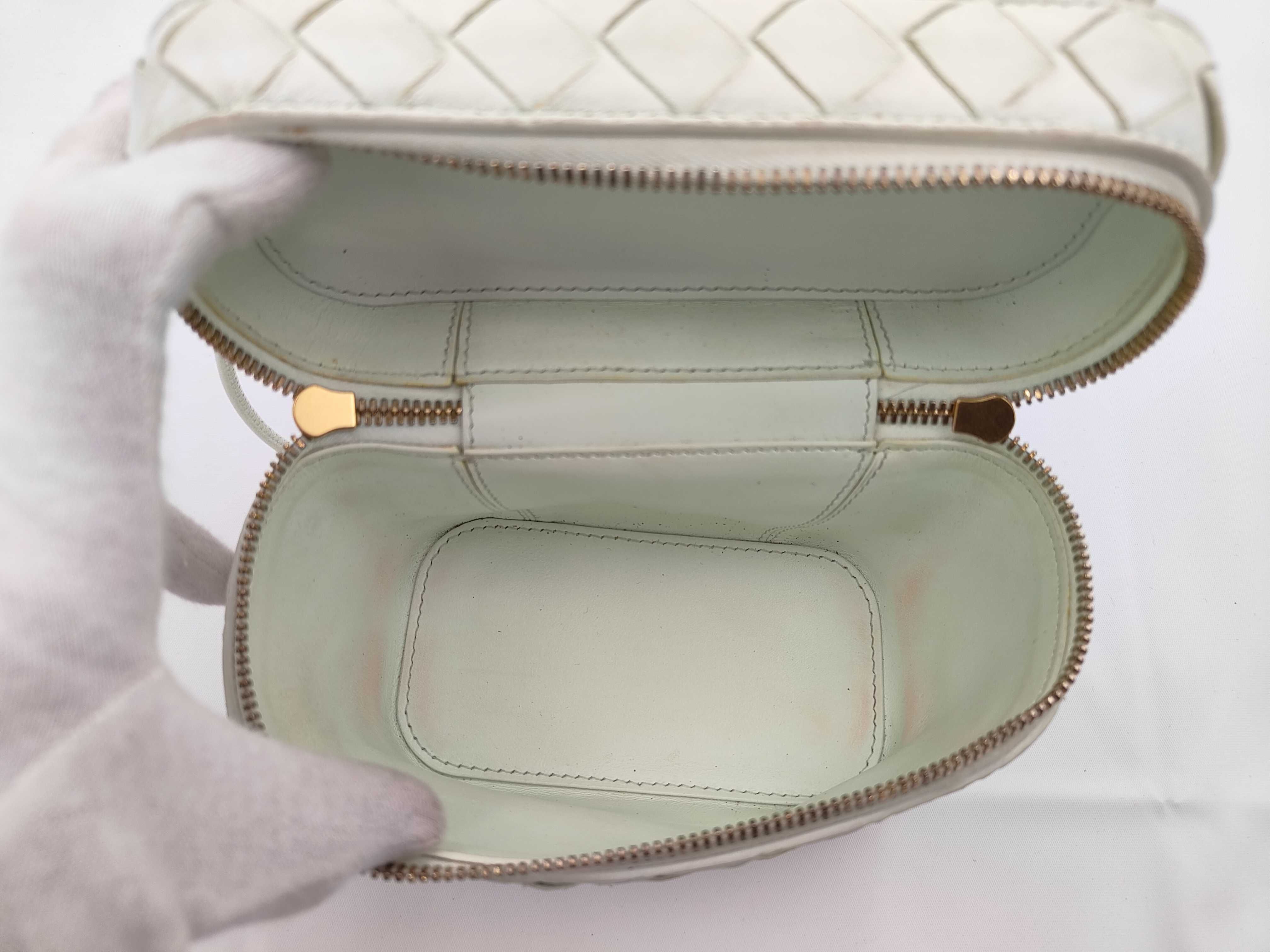Mini Intrecciato 2-way Vanity Bag — view 8