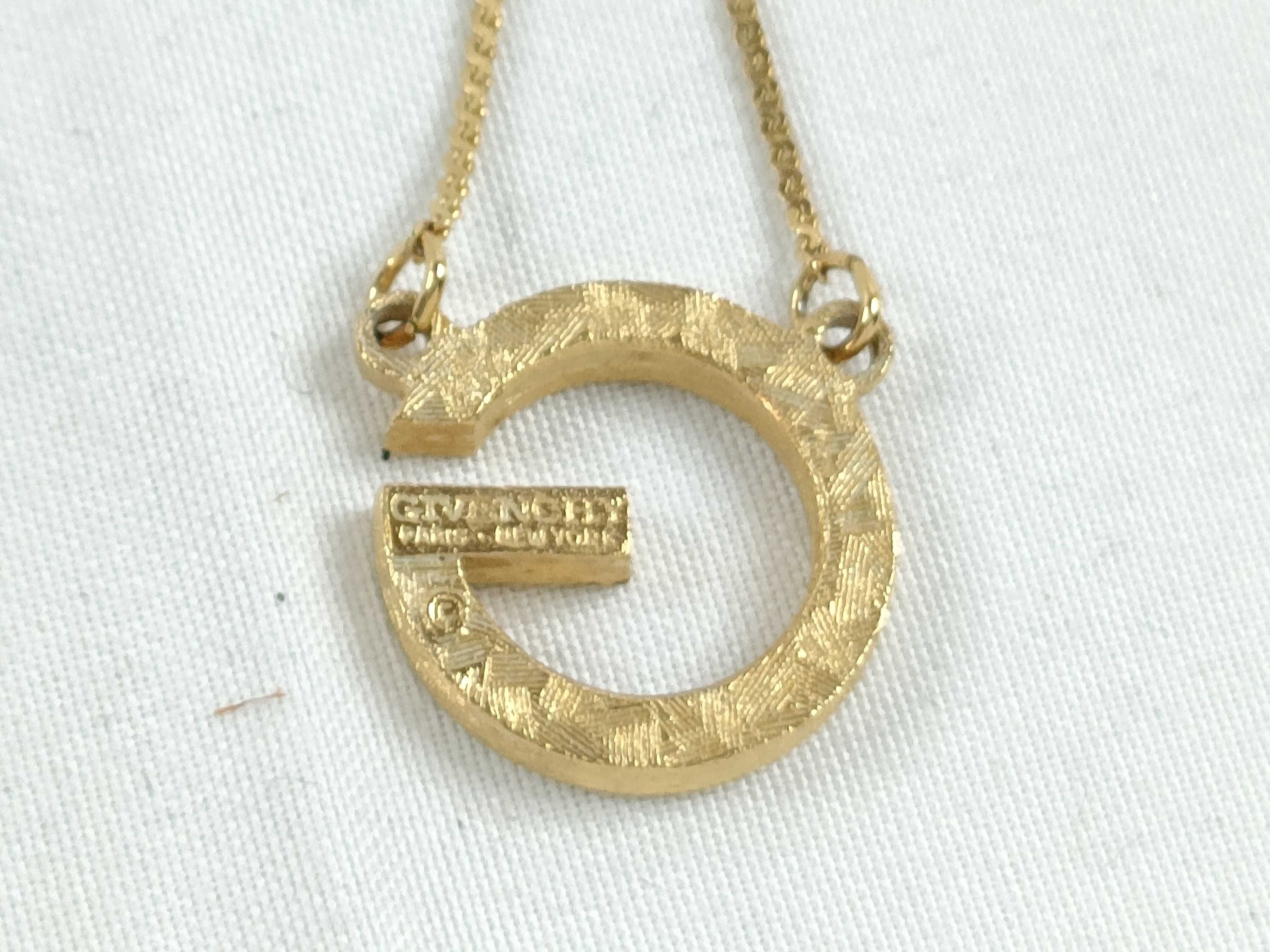 necklace — view 2