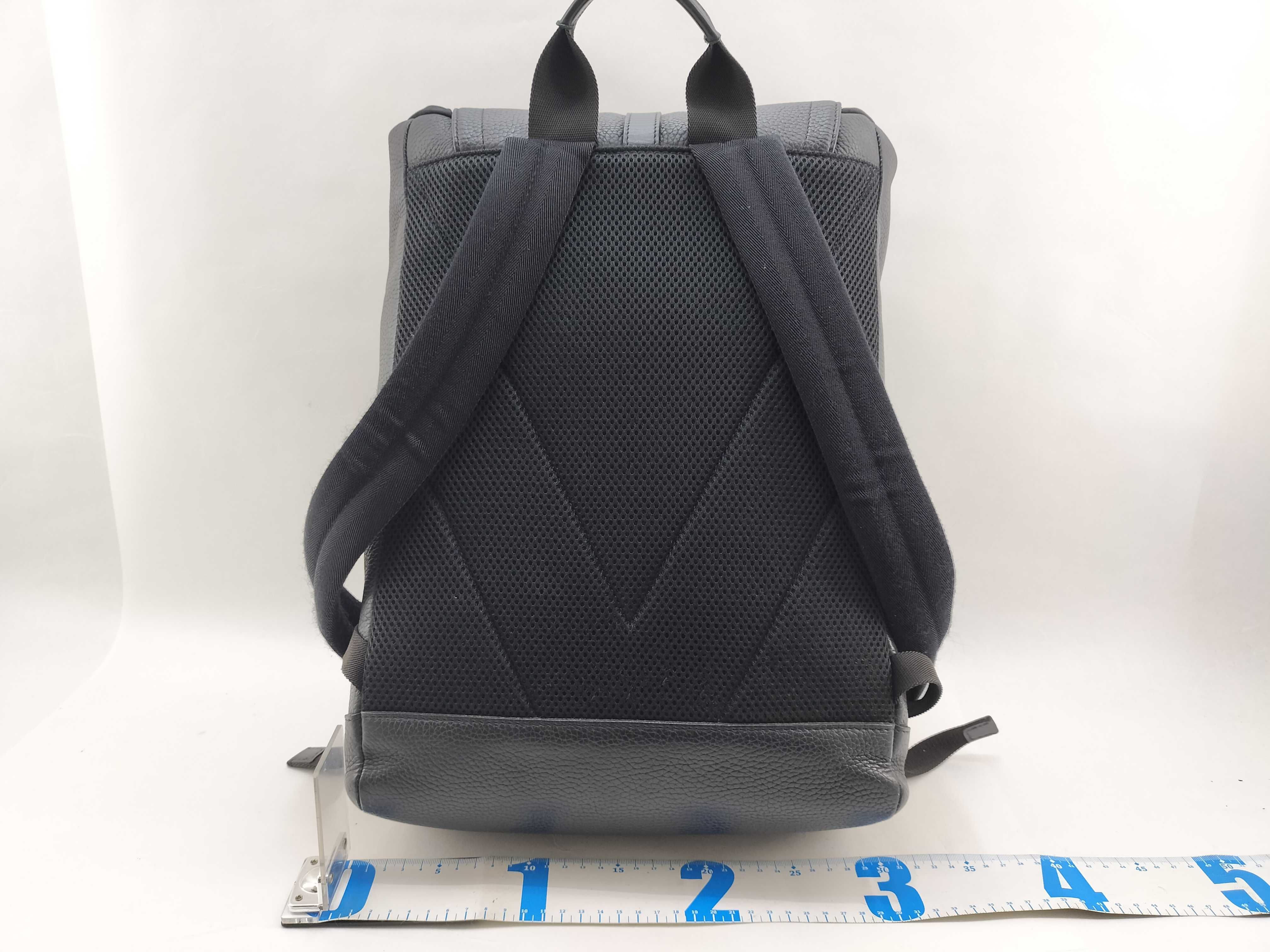 Christopher Slim Backpack M58644 Taurillon Leather RFID Backpack — view 2