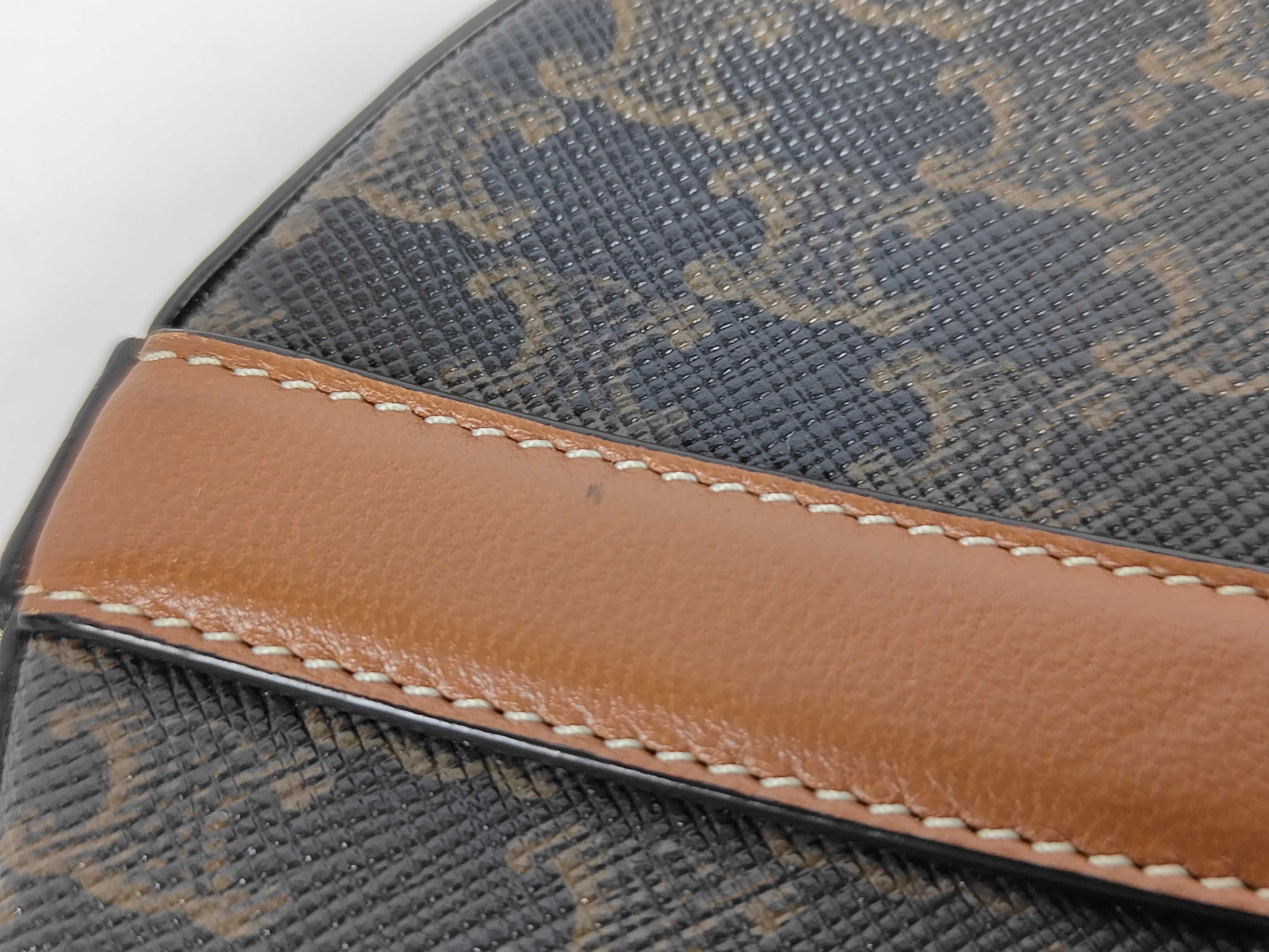 Triomphe Shoulder Bag — view 14