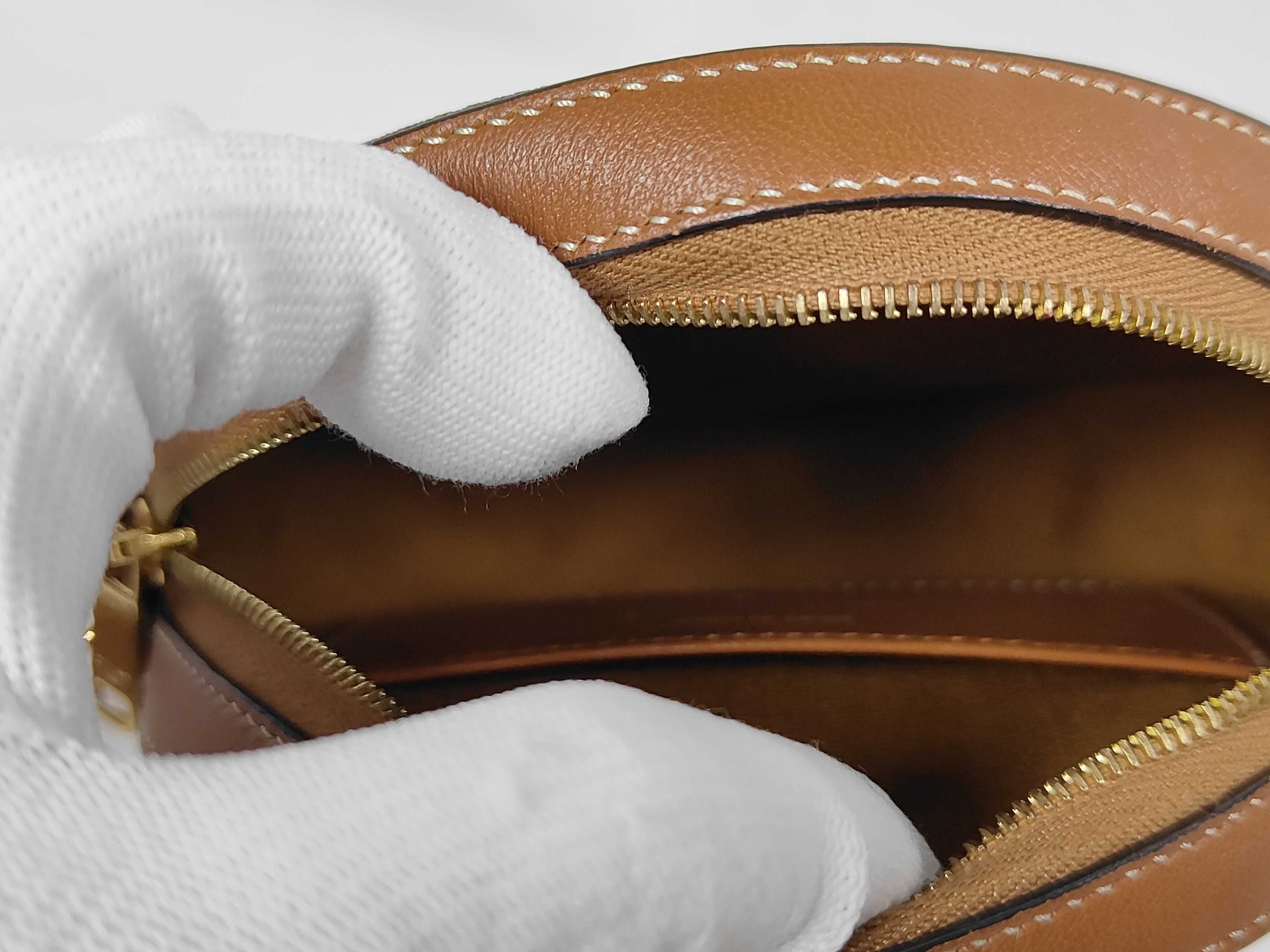 Triomphe Shoulder Bag — view 10
