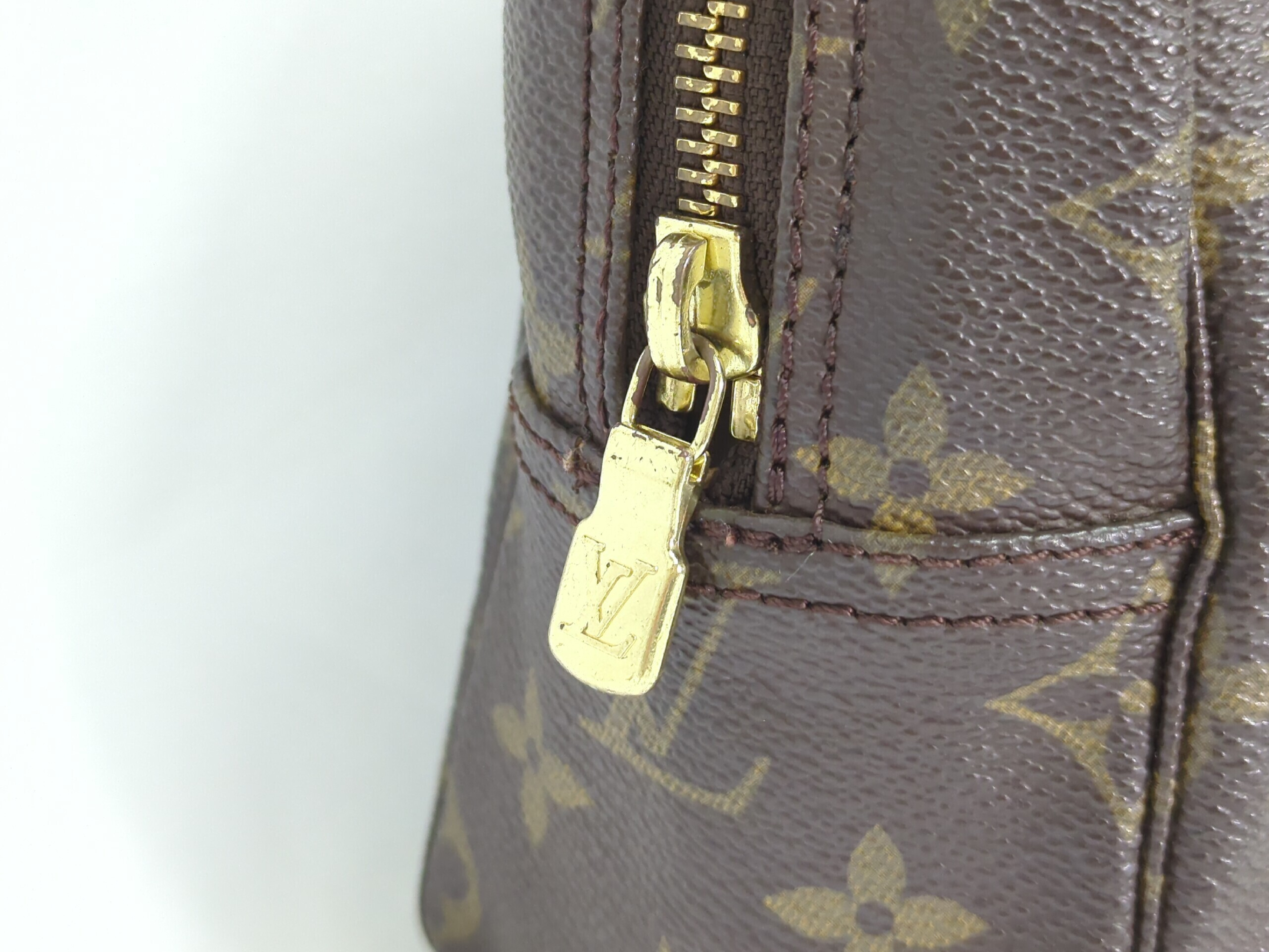 M47522 Monogram Troussard Toilette 28 Clutch Bag — view 6