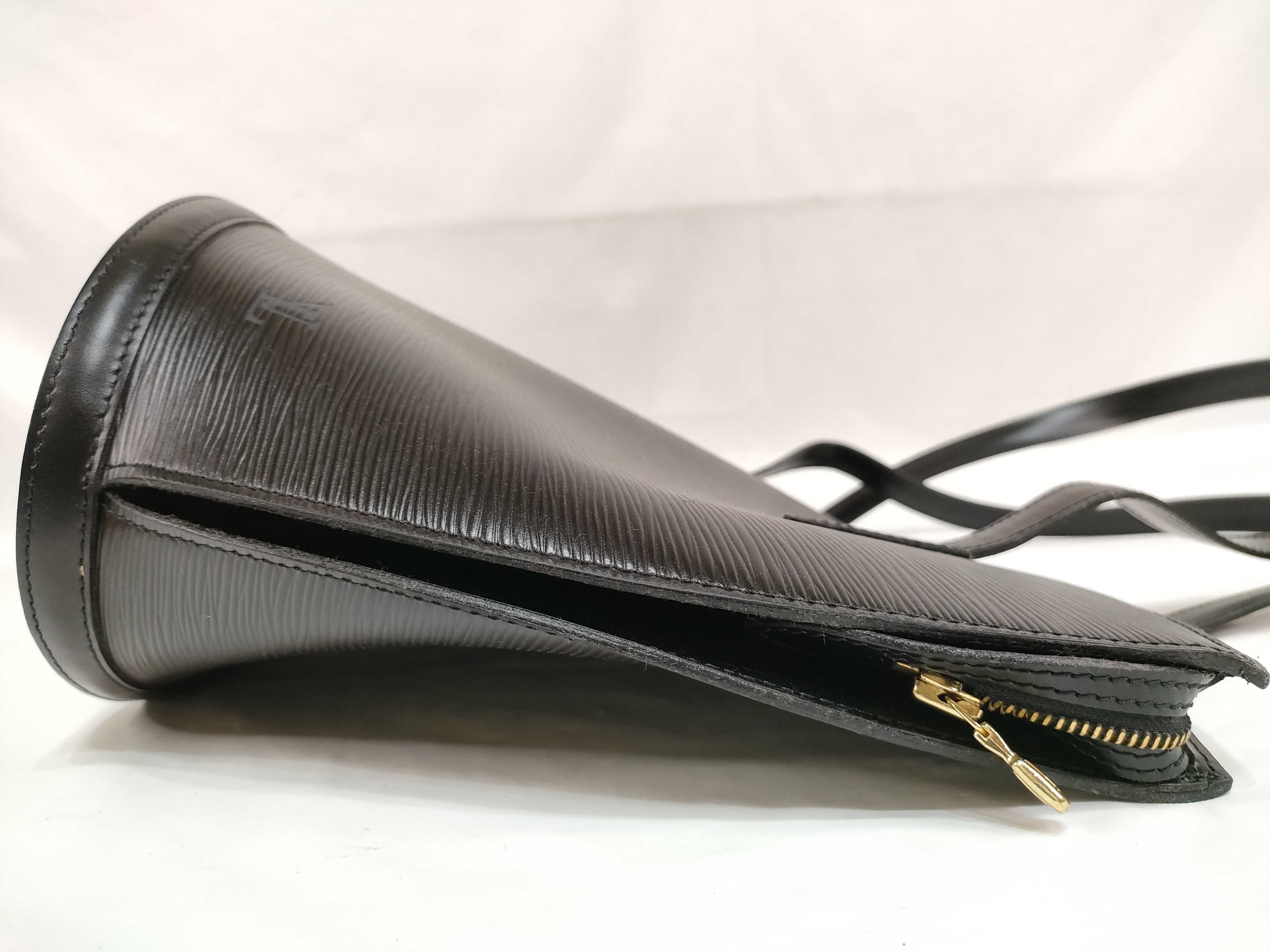 Epi Black Leather Epi Saint Jacques Handbag — view 6