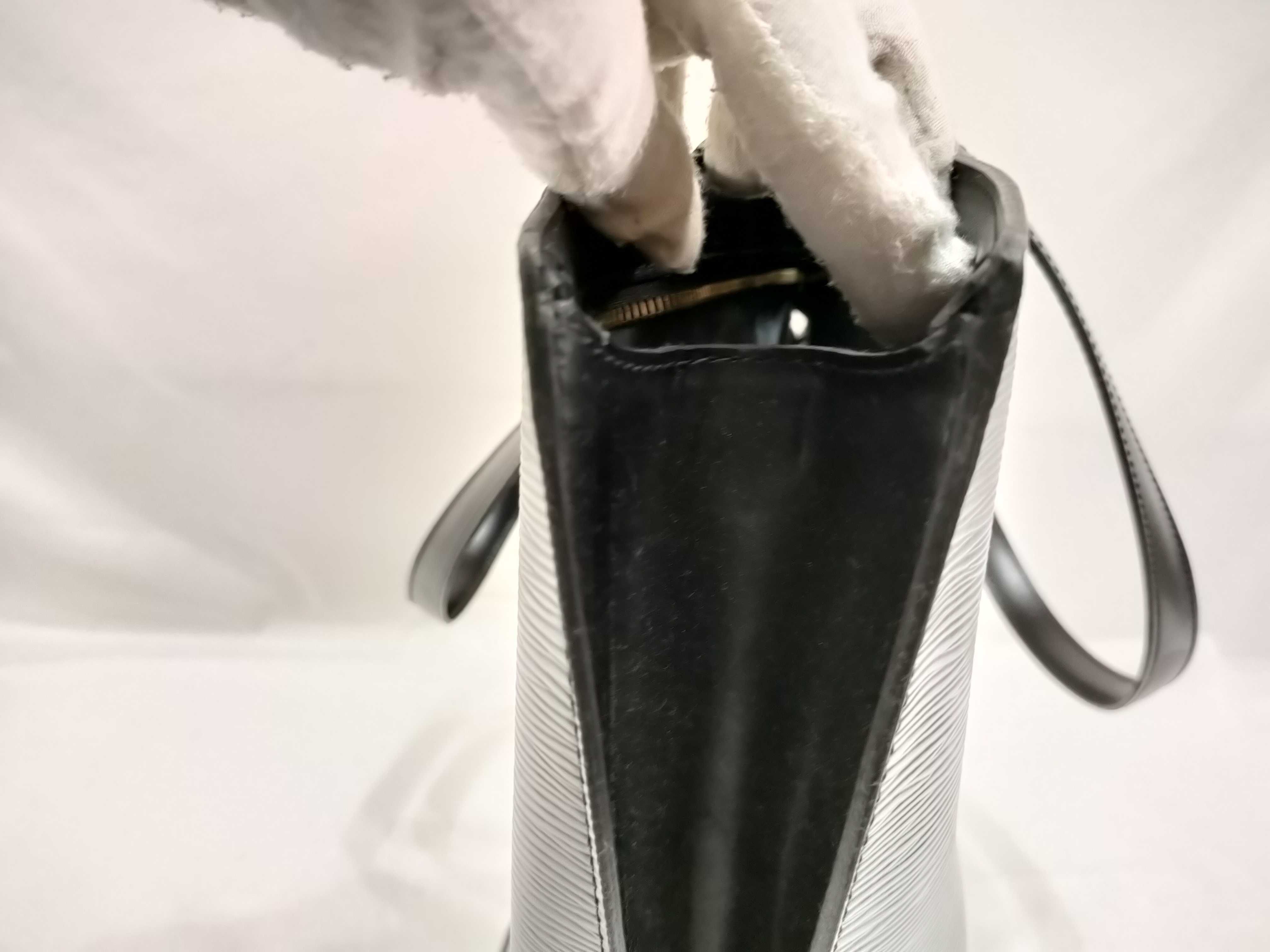 Epi Black Leather Epi Saint Jacques Handbag — view 10