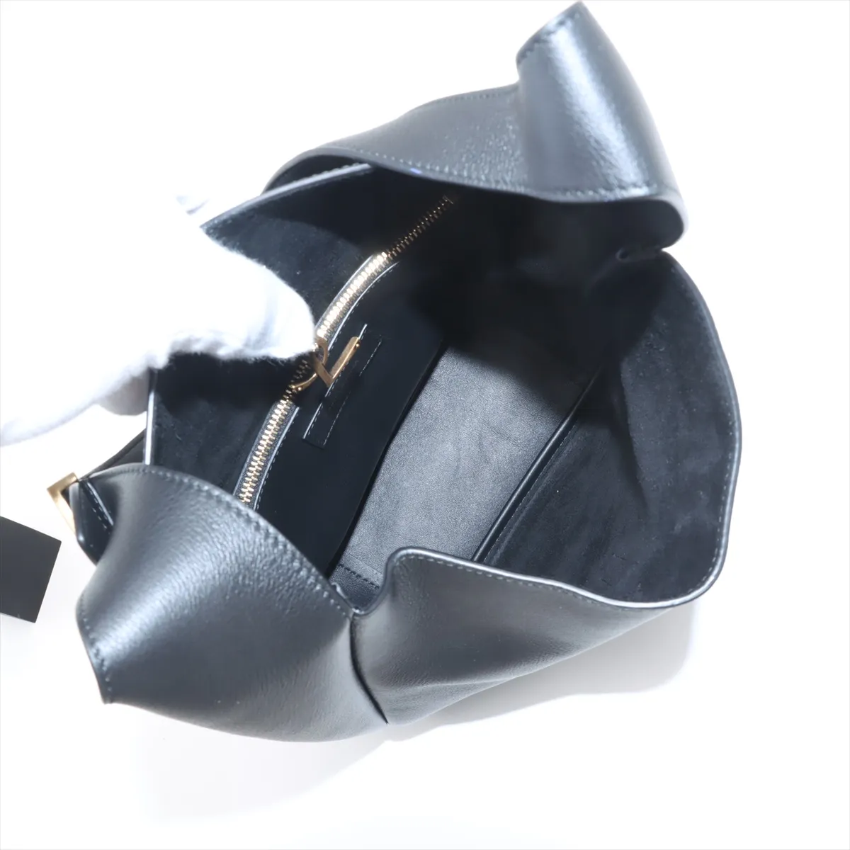 LE 5 A 7 Small Leather Shoulder Bag Black 713938 — view 7
