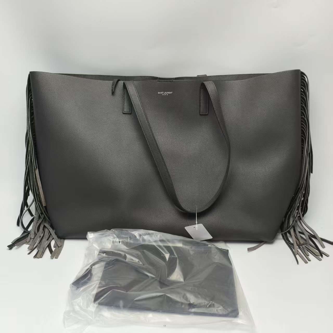 【*Shipped from: China*】Yves Saint Laurent Leather Handbag — view 2