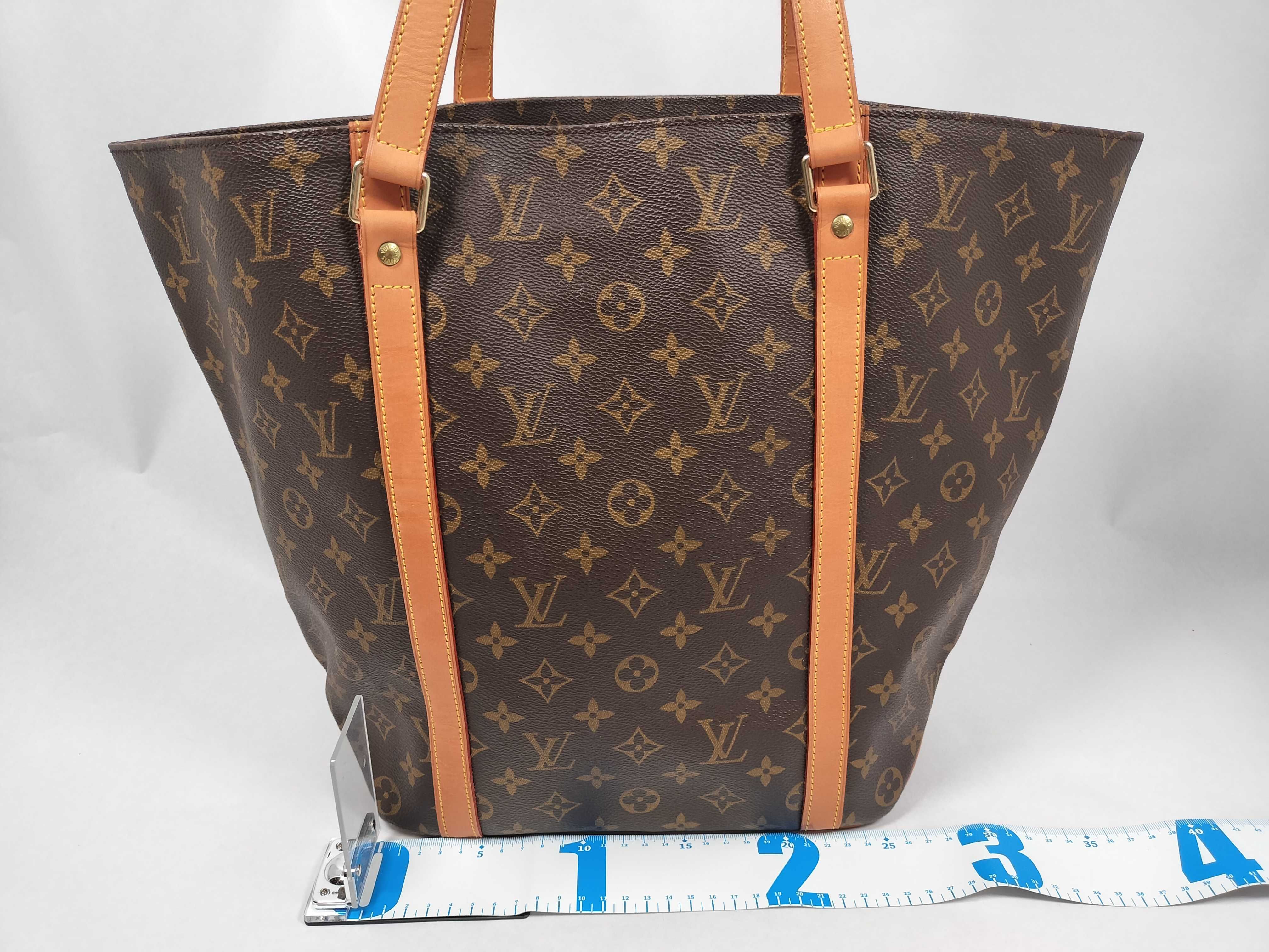 Monogram Sac Shopping M51108 Shoulder Bag — view 2